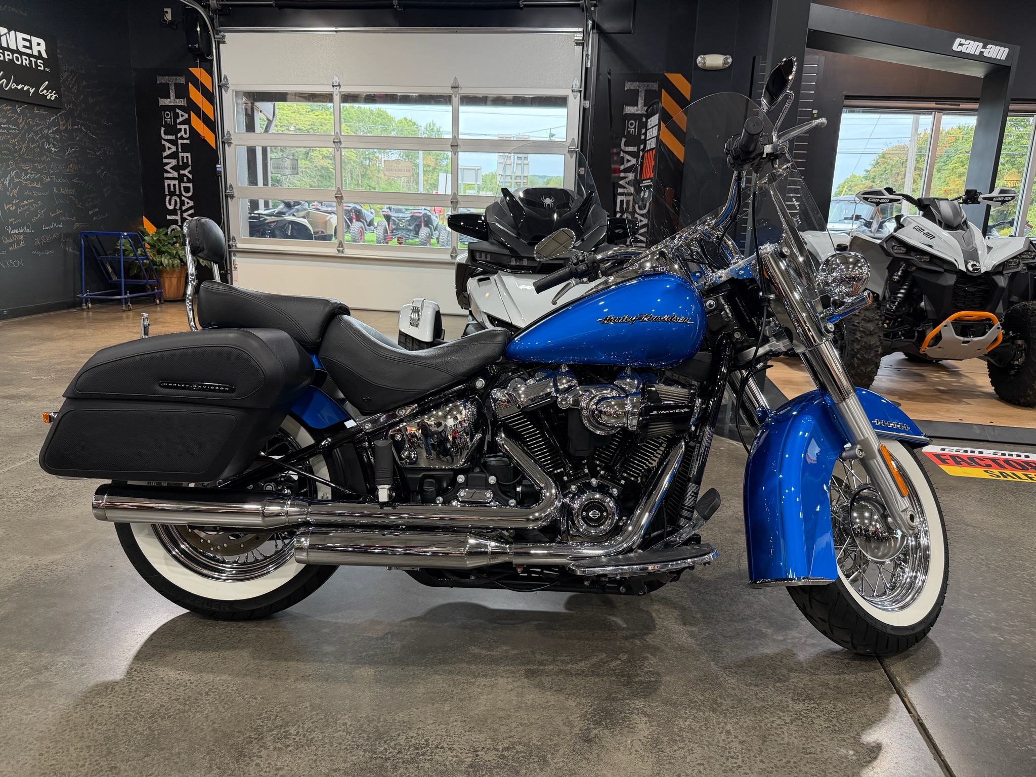 2018 Harley-Davidson Softail® Deluxe 107 1