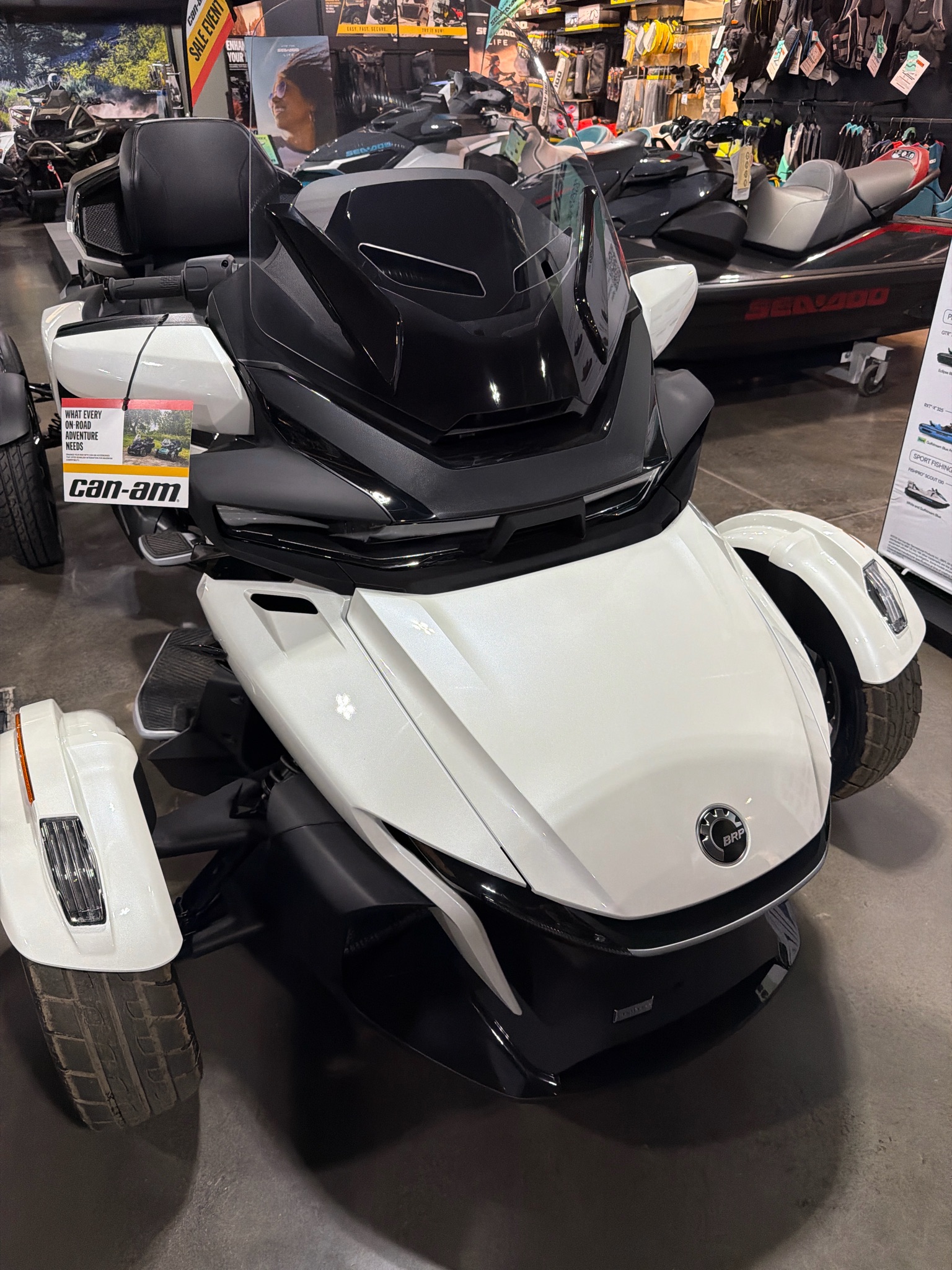 2026 Can-Am™ Spyder RT Limited 4
