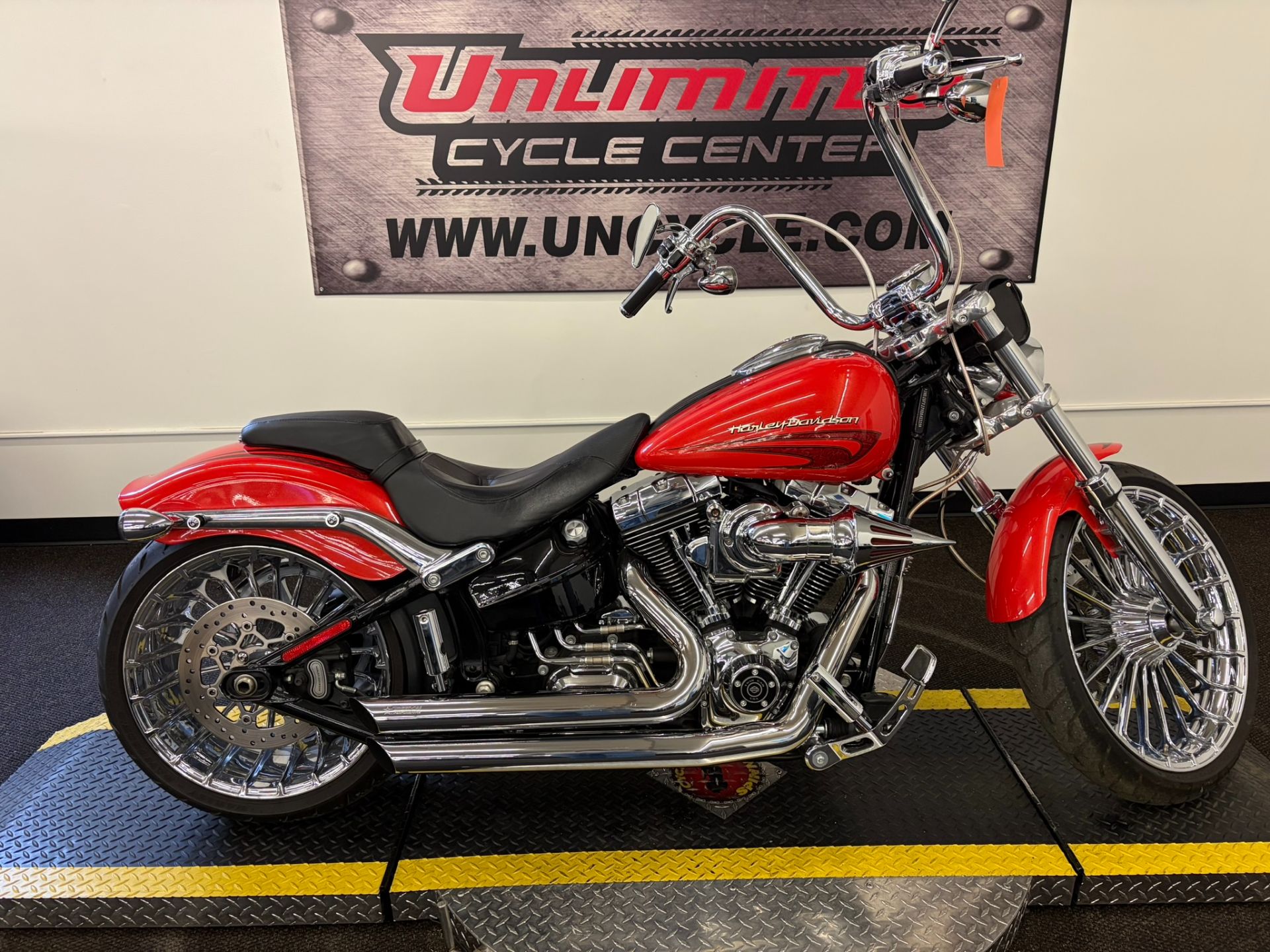 2017 Harley-Davidson Breakout® 2
