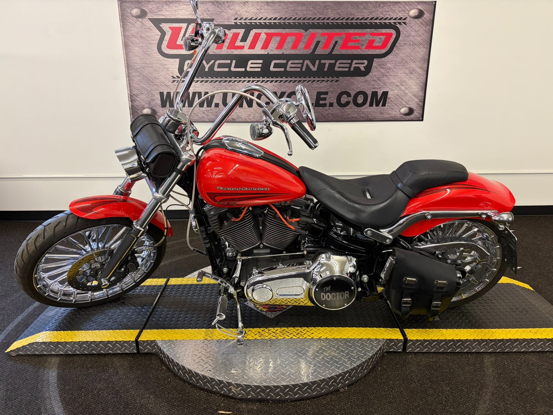 2017 Harley-Davidson Breakout® 9
