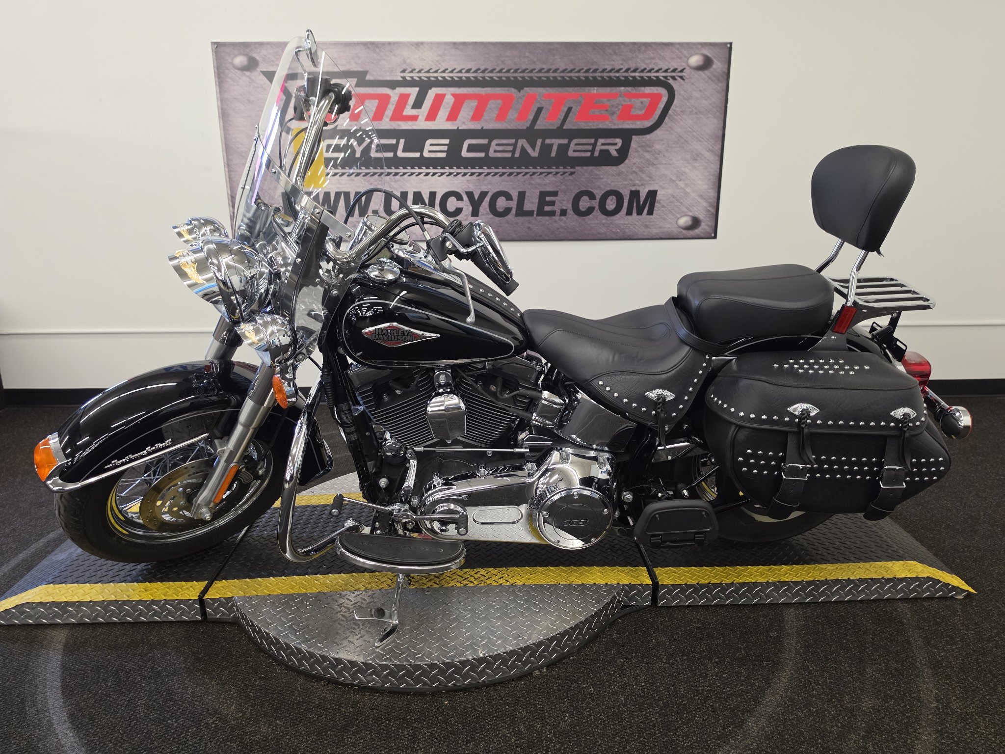 2014 Harley-Davidson Heritage Softail® Classic 12