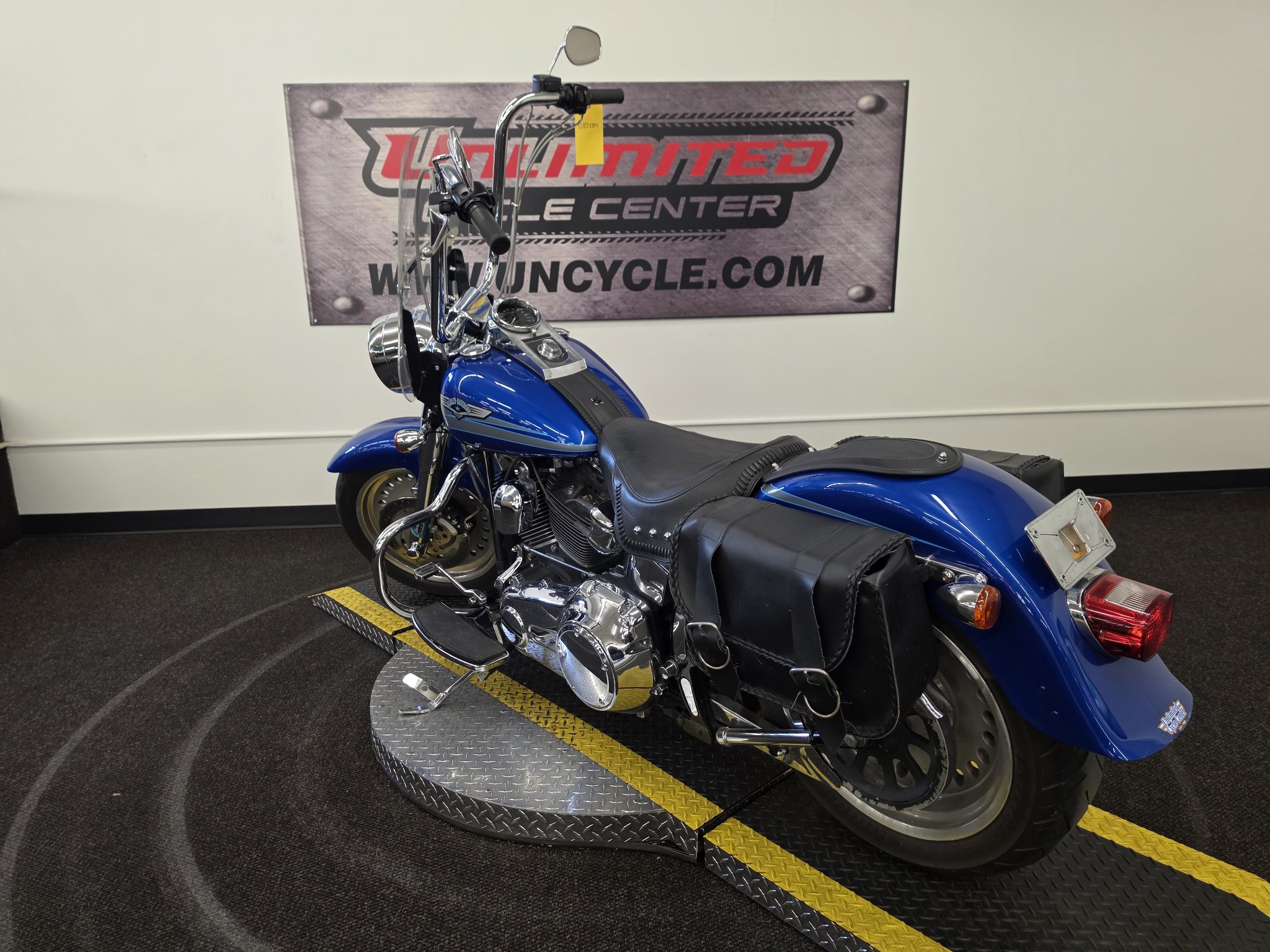2007 Harley-Davidson FLSTF Softail® Fat Boy® 8