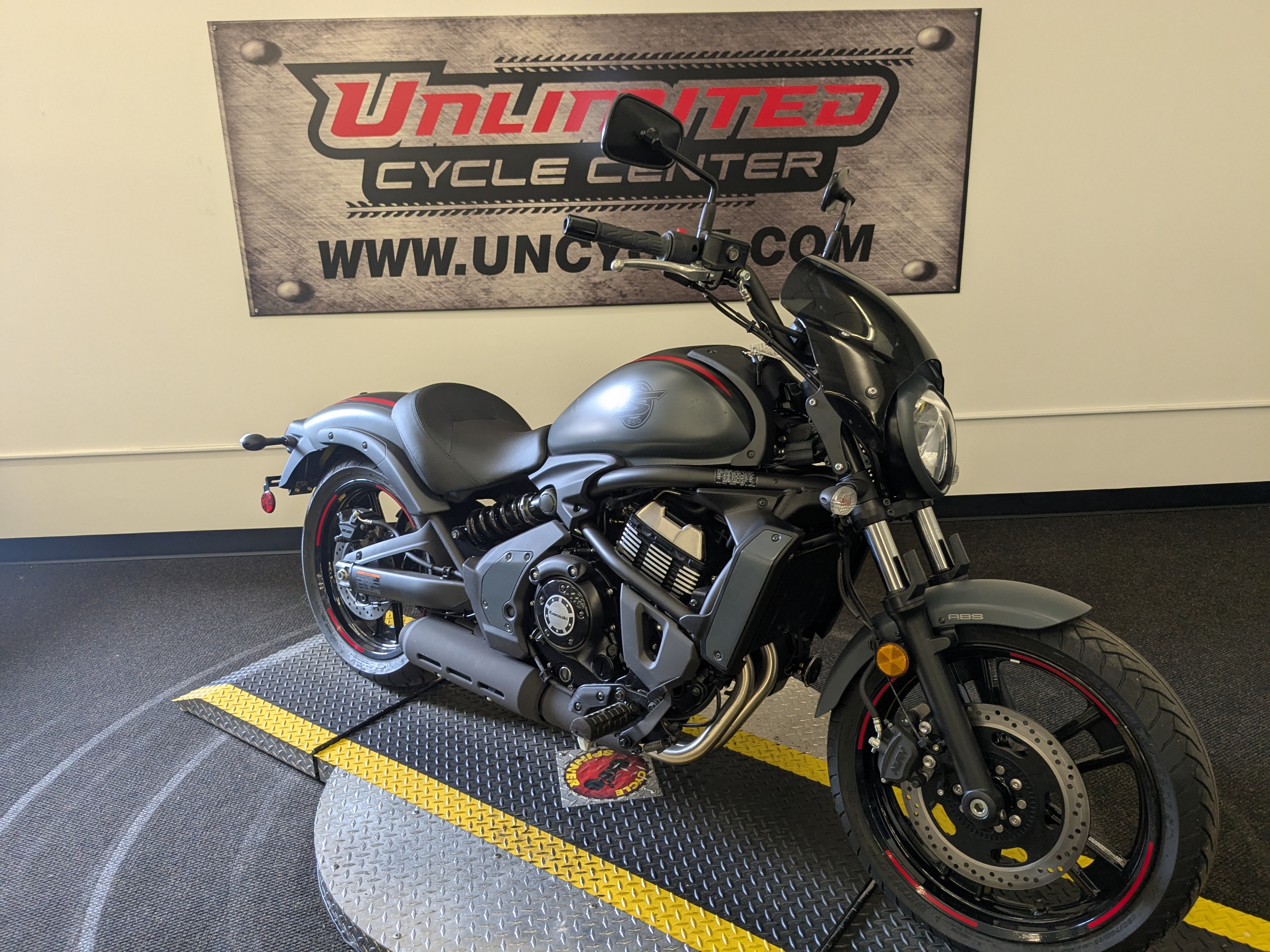 スナフキン New 2024 Kawasaki Vulcan S Cafe ABS | Motorcycles in Tyrone PA