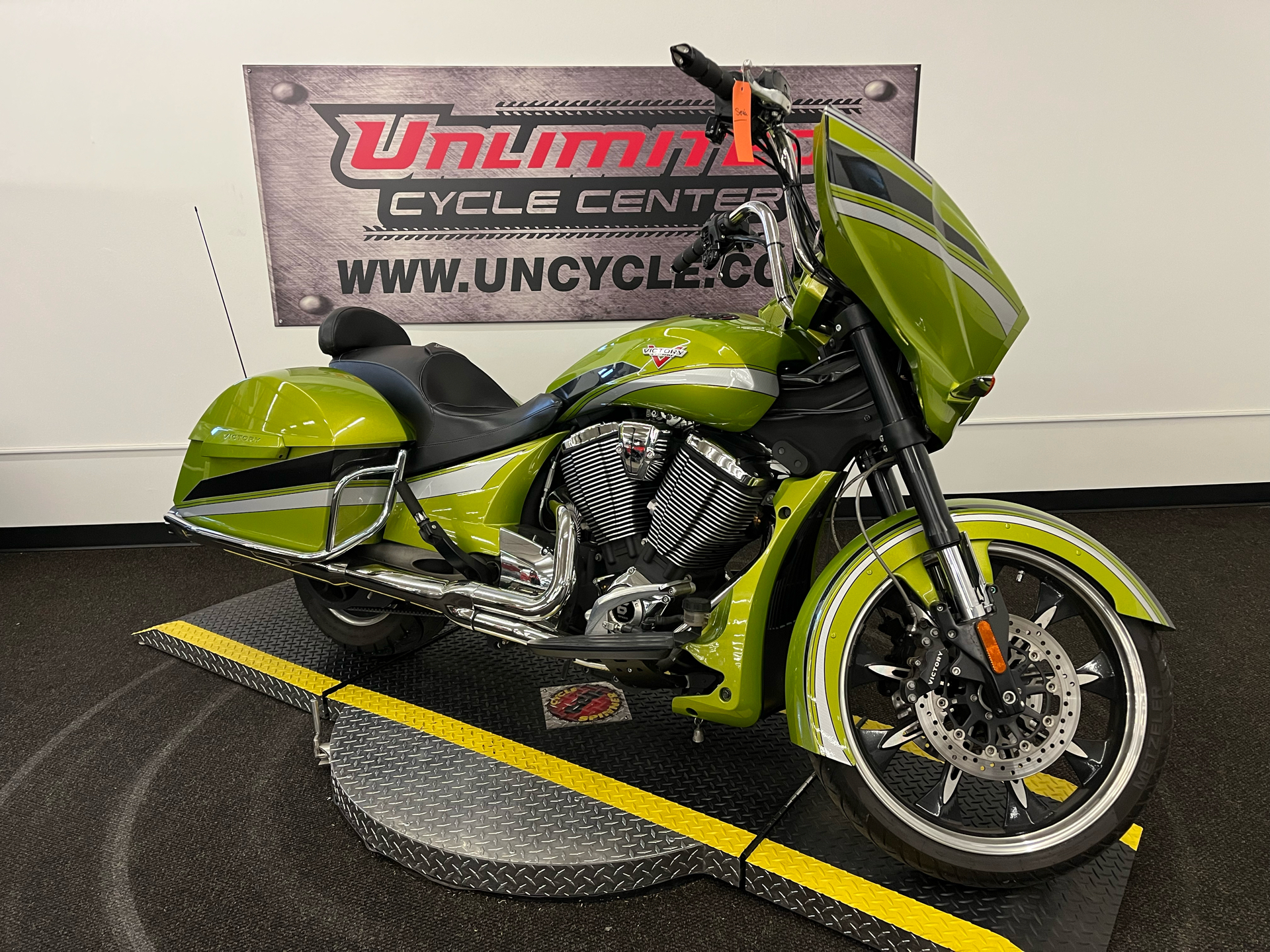 Used 2015 Victory Magnum™ | Motorcycles in Tyrone PA | 036980