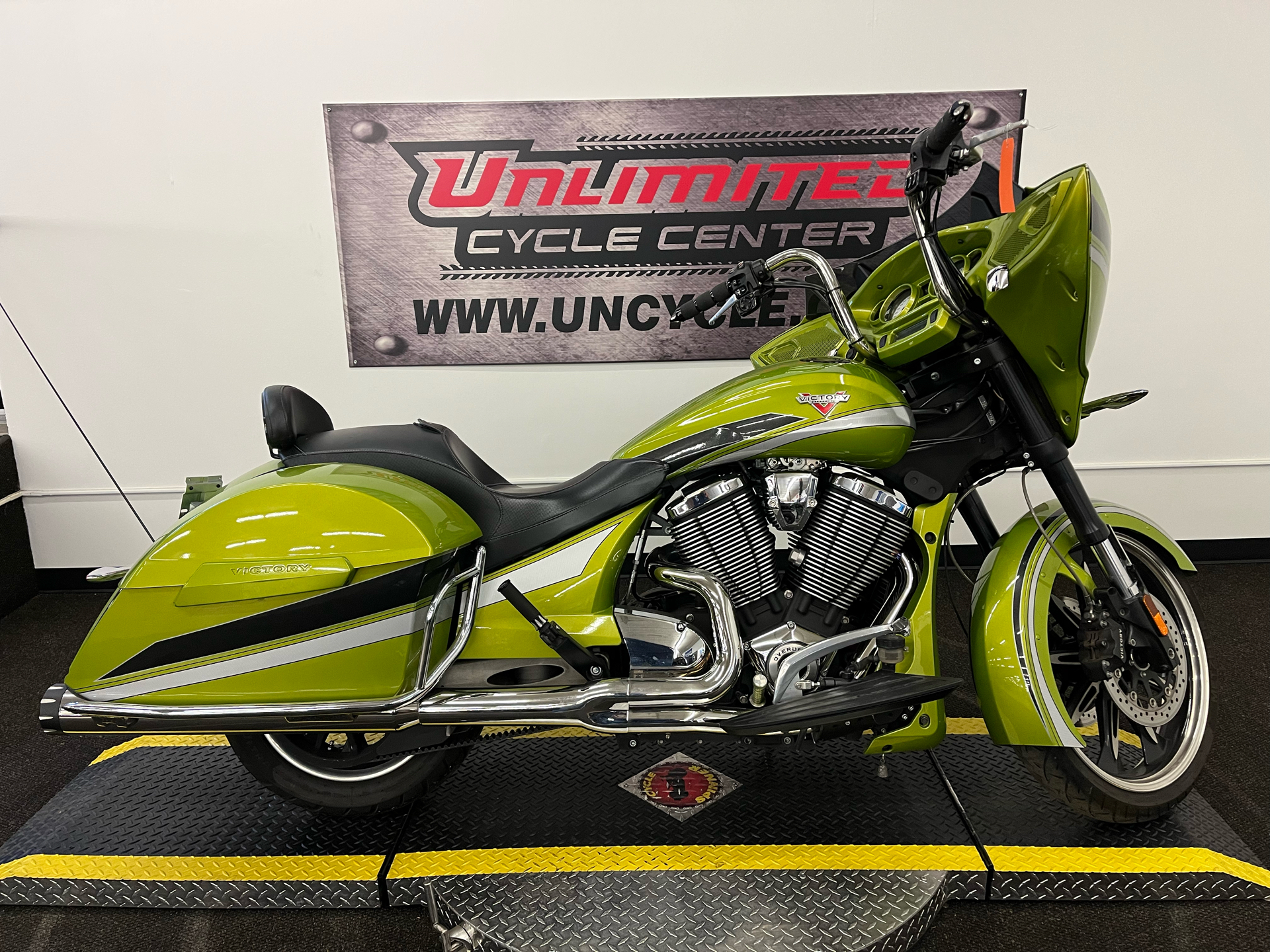 Used 2015 Victory Magnum™ | Motorcycles in Tyrone PA | 036980