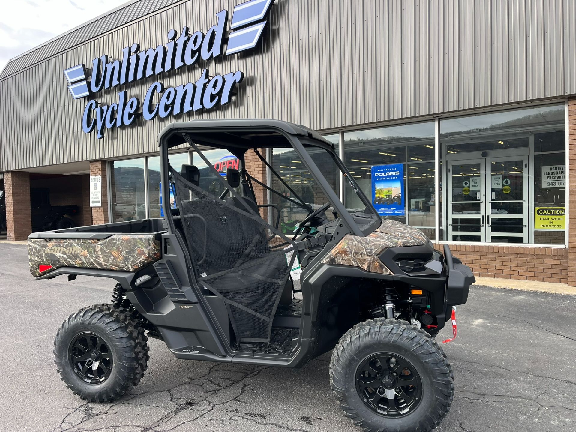 2026 Can-Am™ Defender XT HD11 1