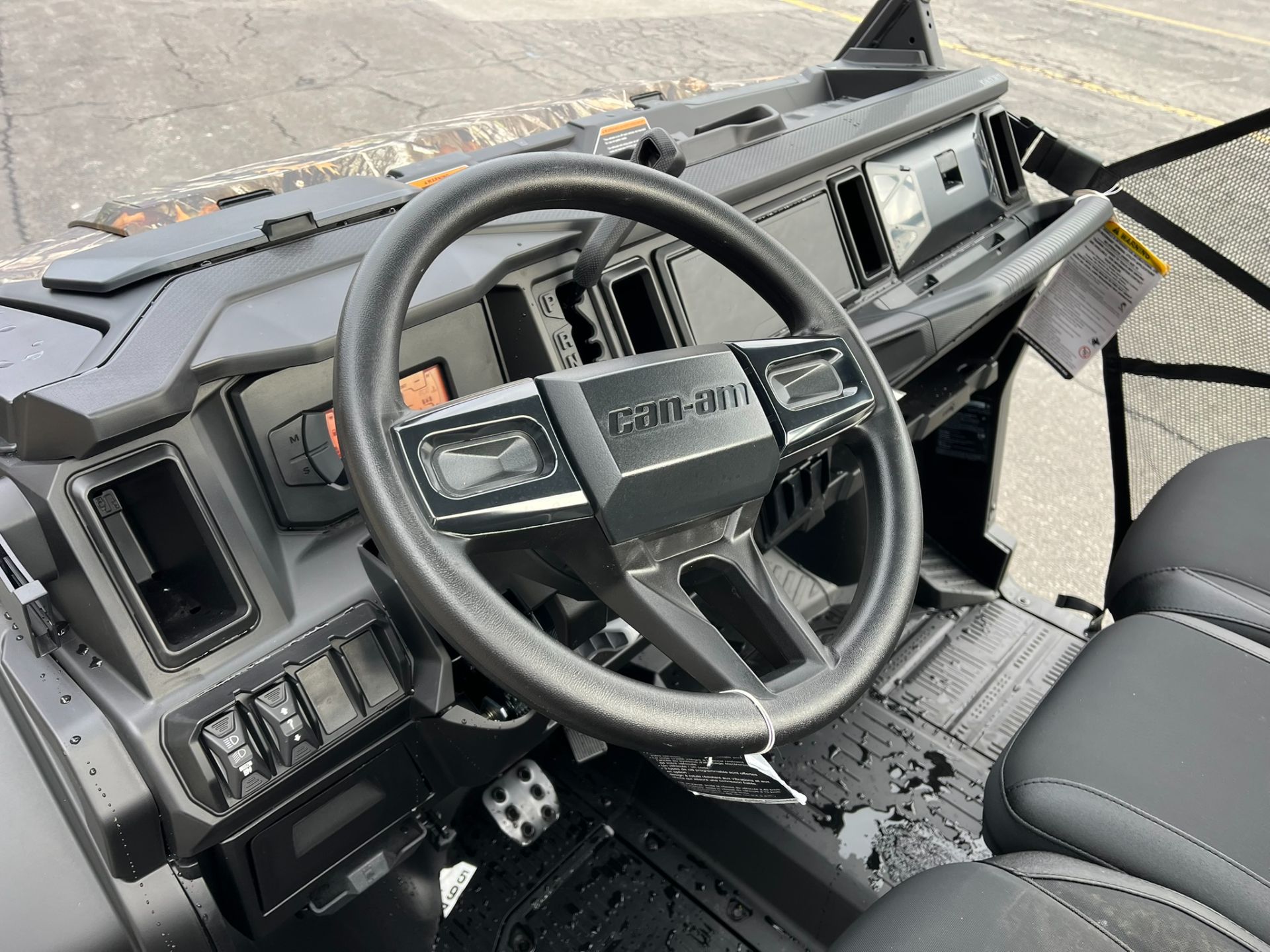 2026 Can-Am™ Defender XT HD11 4