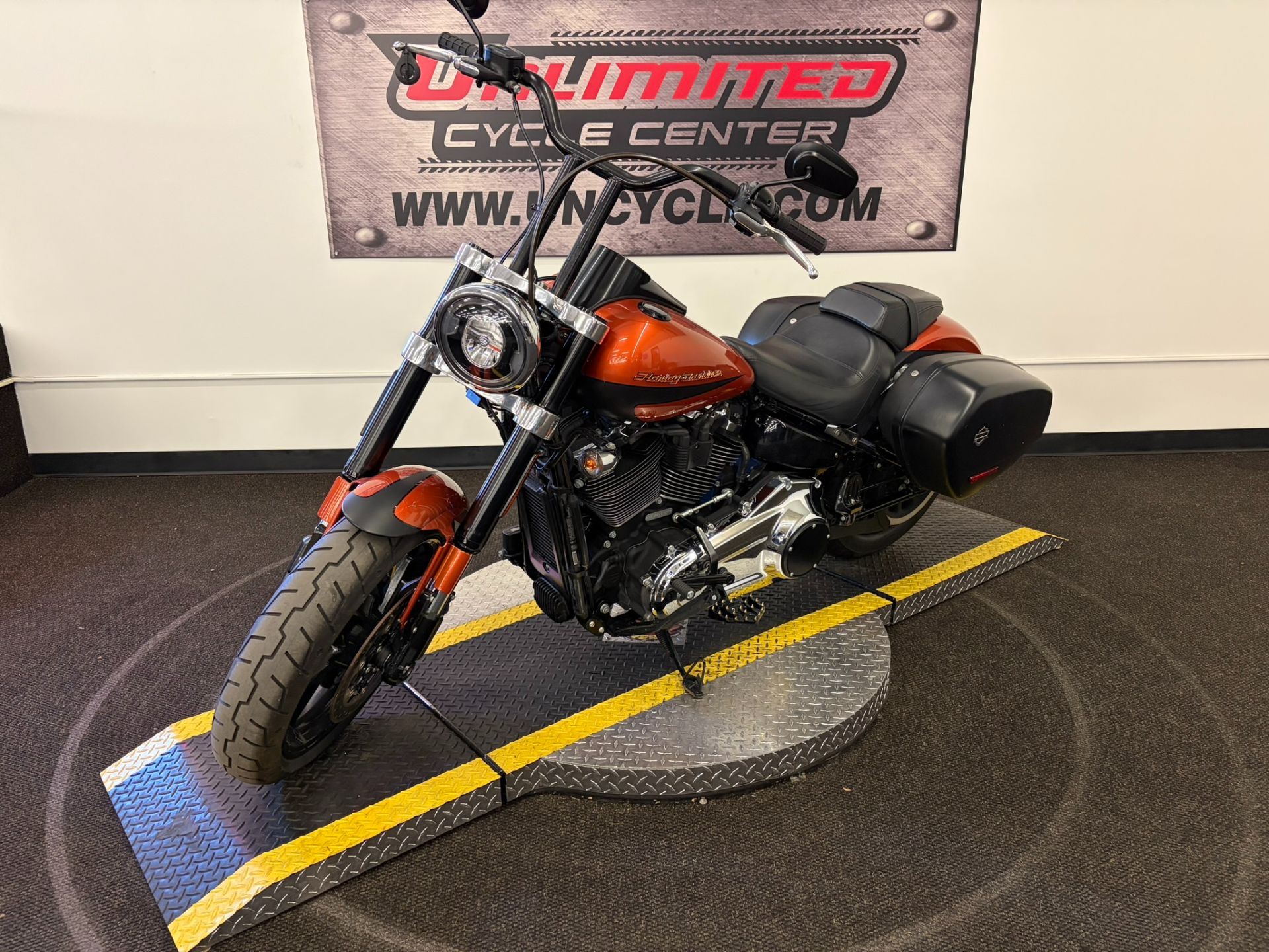 2019 Harley-Davidson Sport Glide® 8