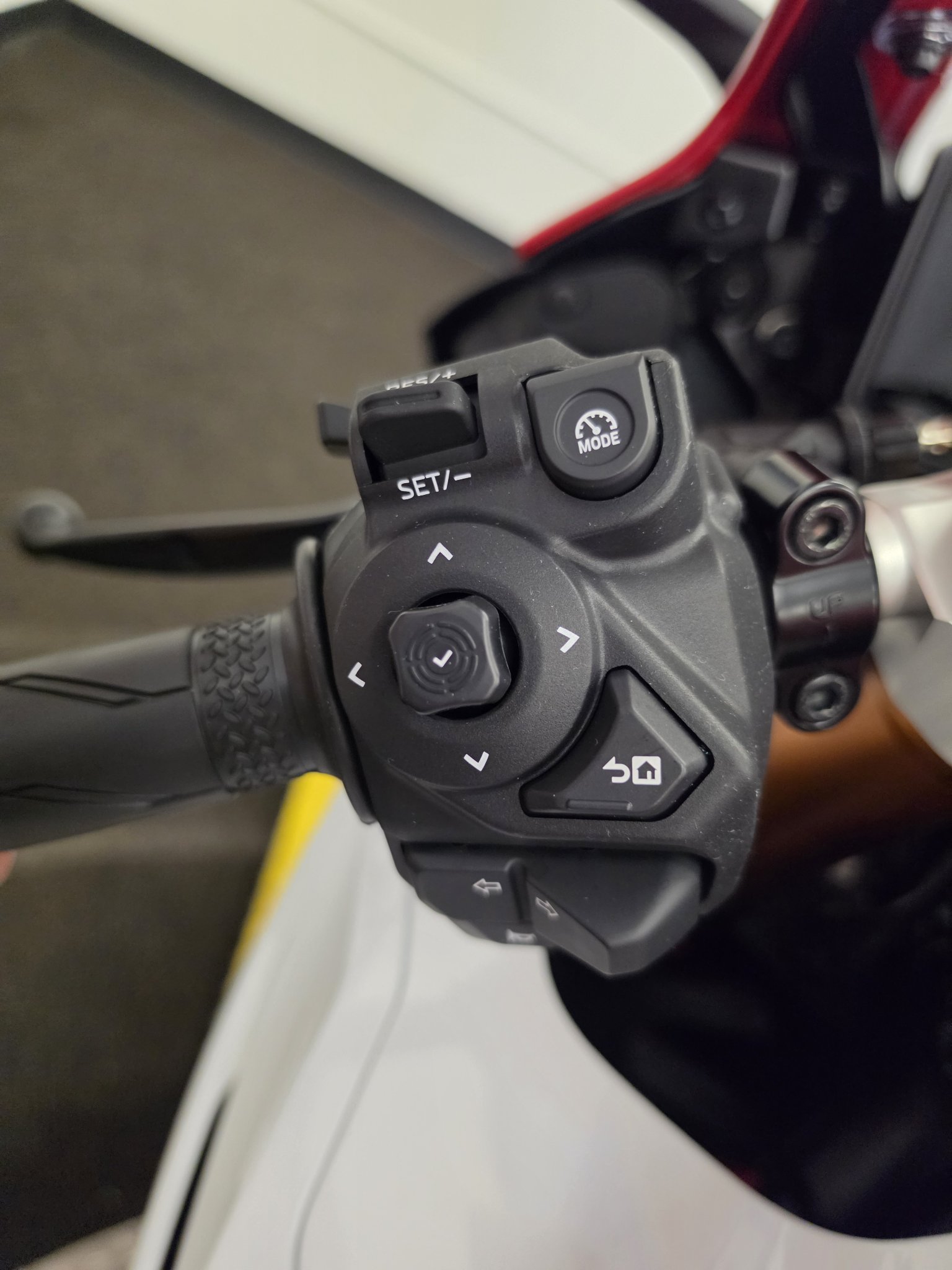 2026 Yamaha YZF-R7 6