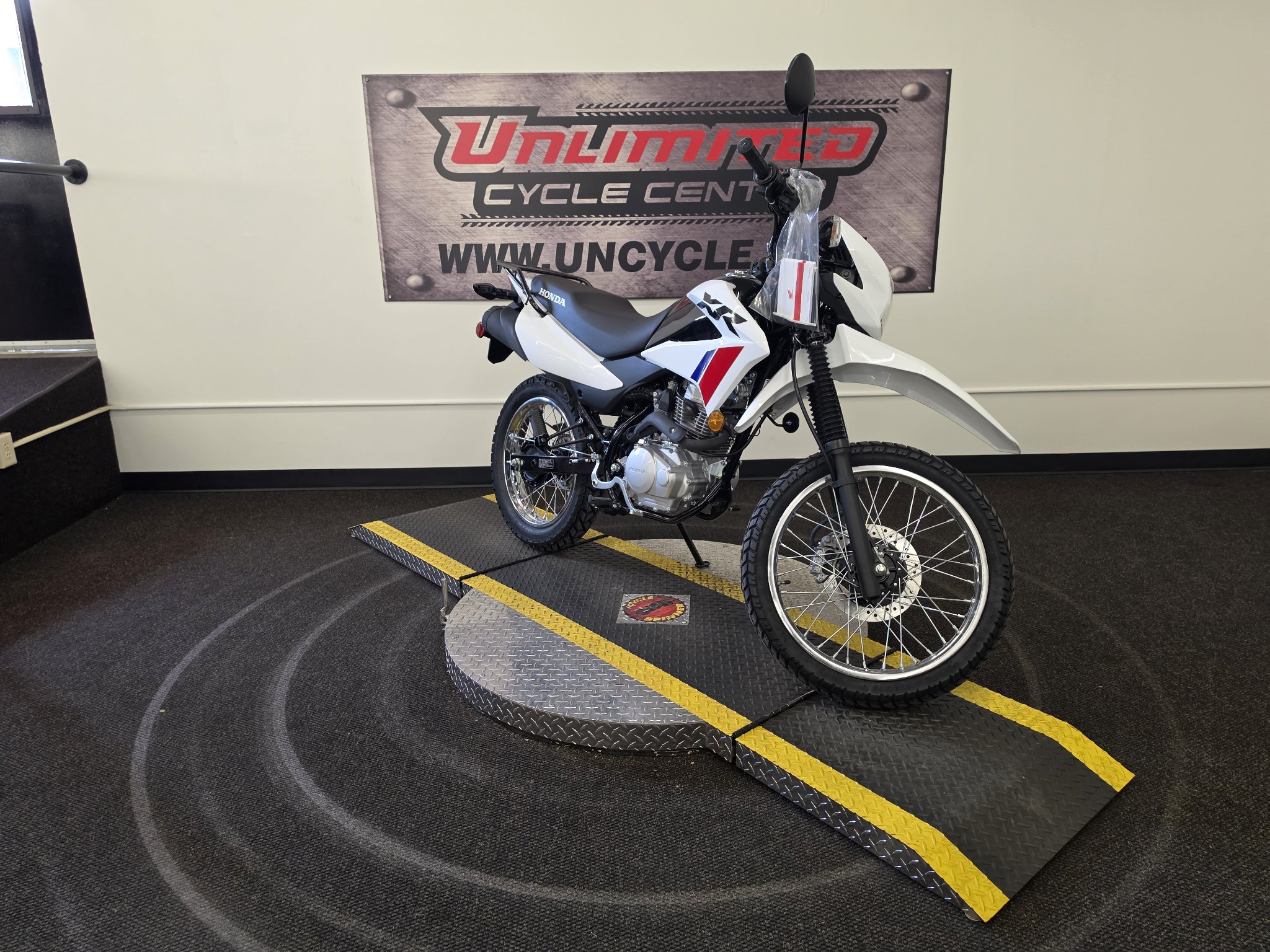 2026 Honda XR150L 1