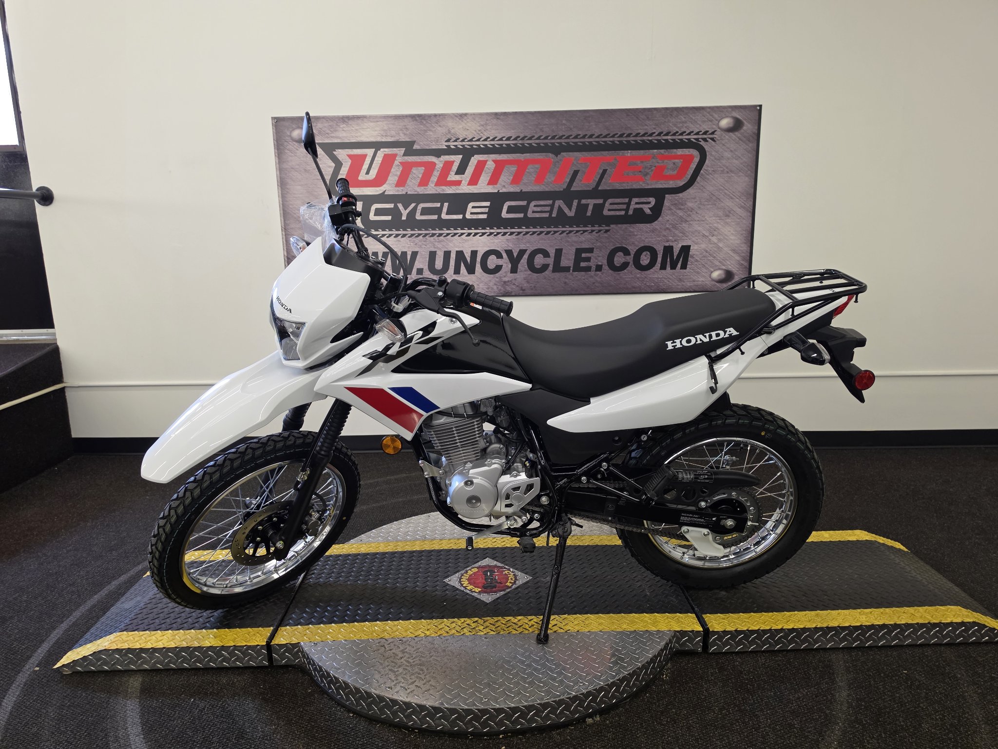 2026 Honda XR150L 3