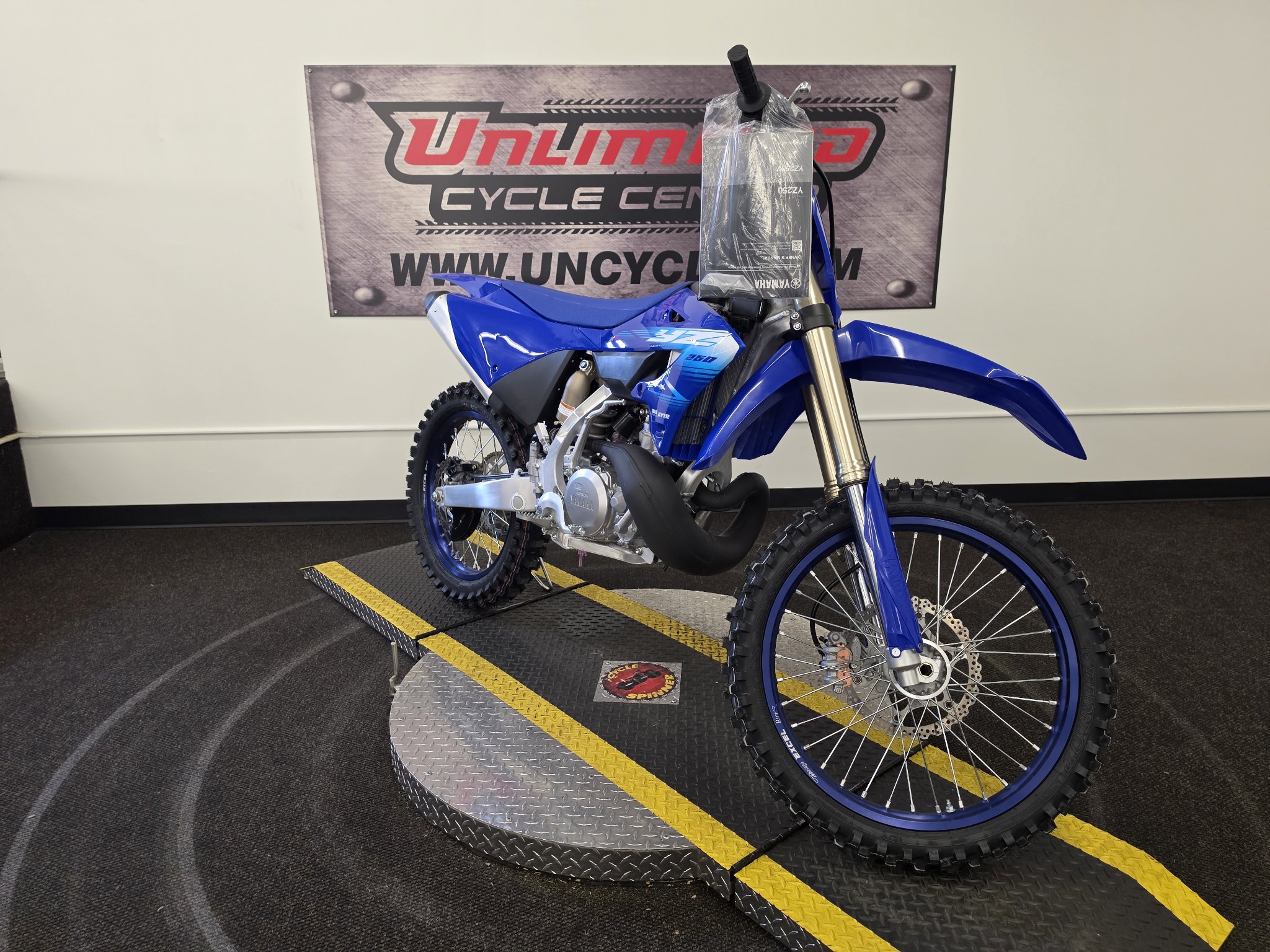 2027 Yamaha YZ250 1