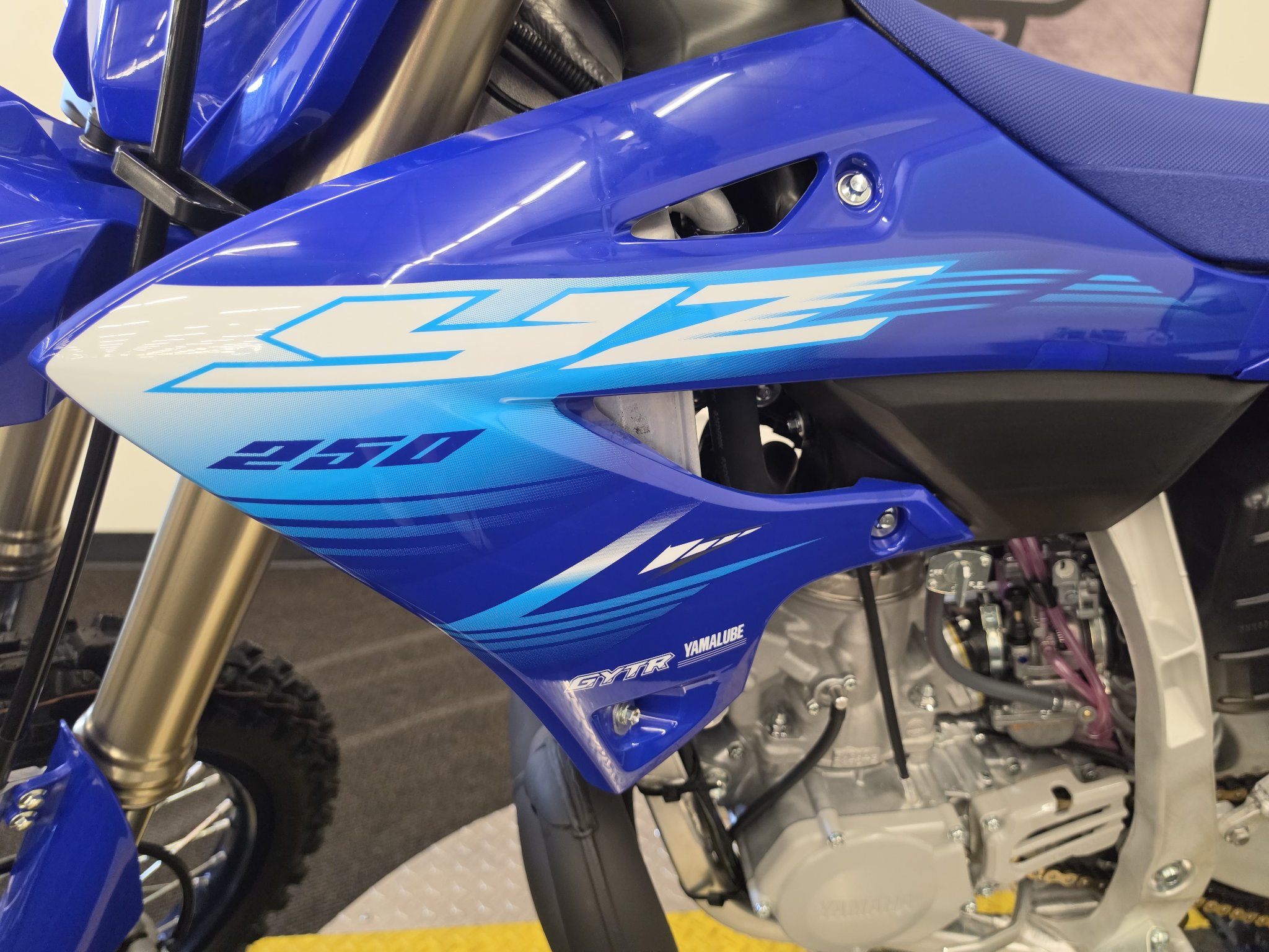 2027 Yamaha YZ250 6