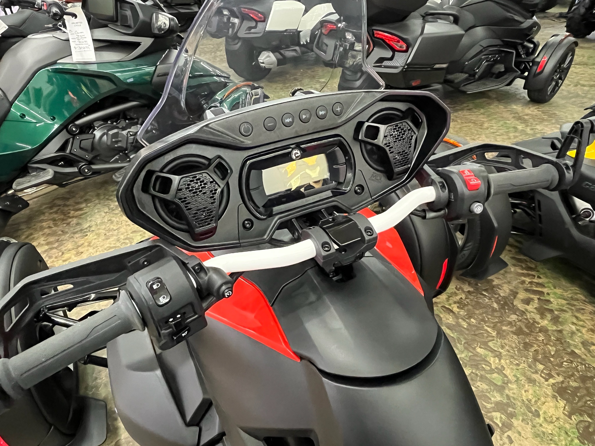 2023 Can-Am™ Ryker Rally 3
