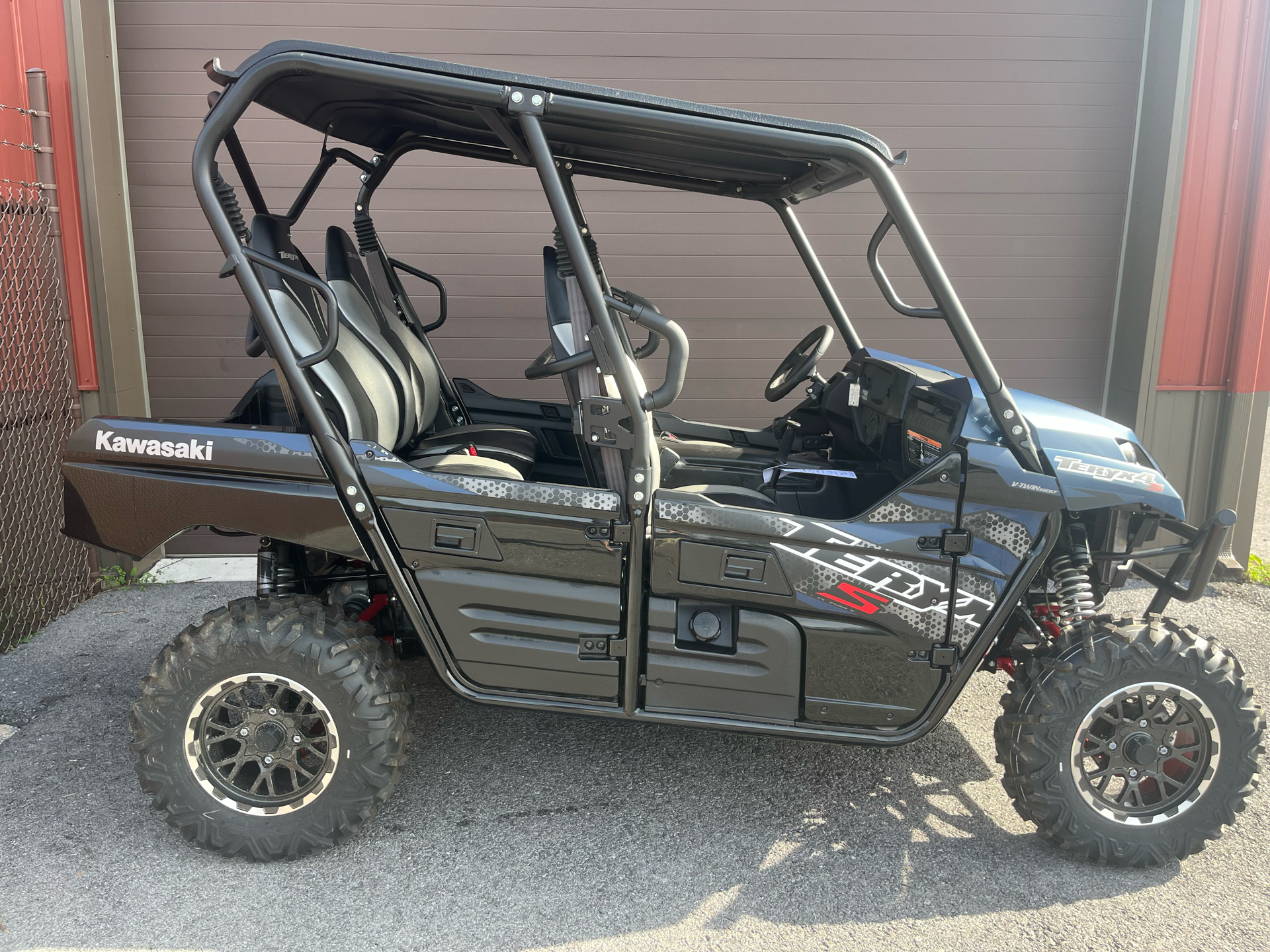 2025 Kawasaki Teryx4 S LE 1