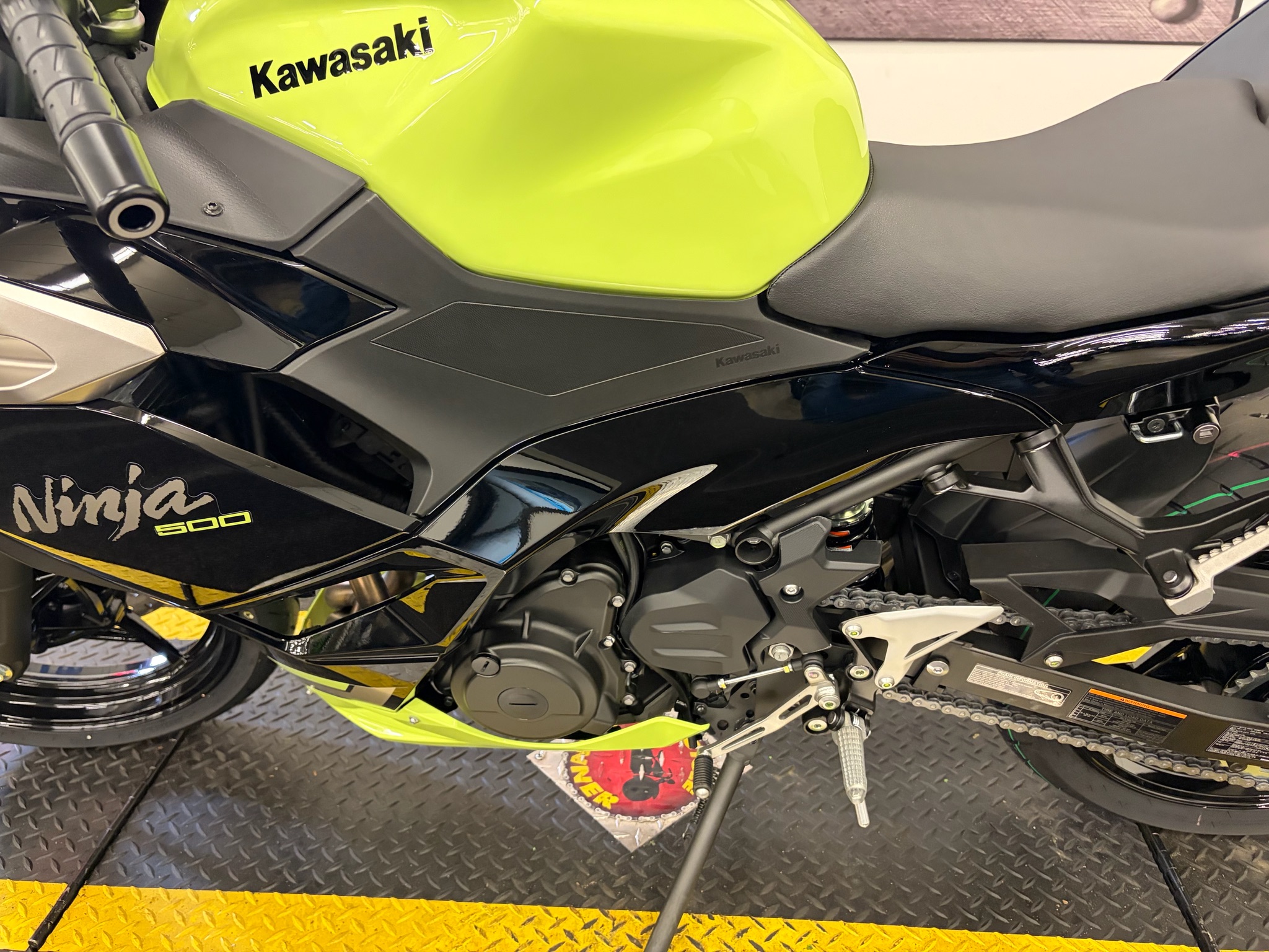 2026 Kawasaki Ninja® 500 ABS 4