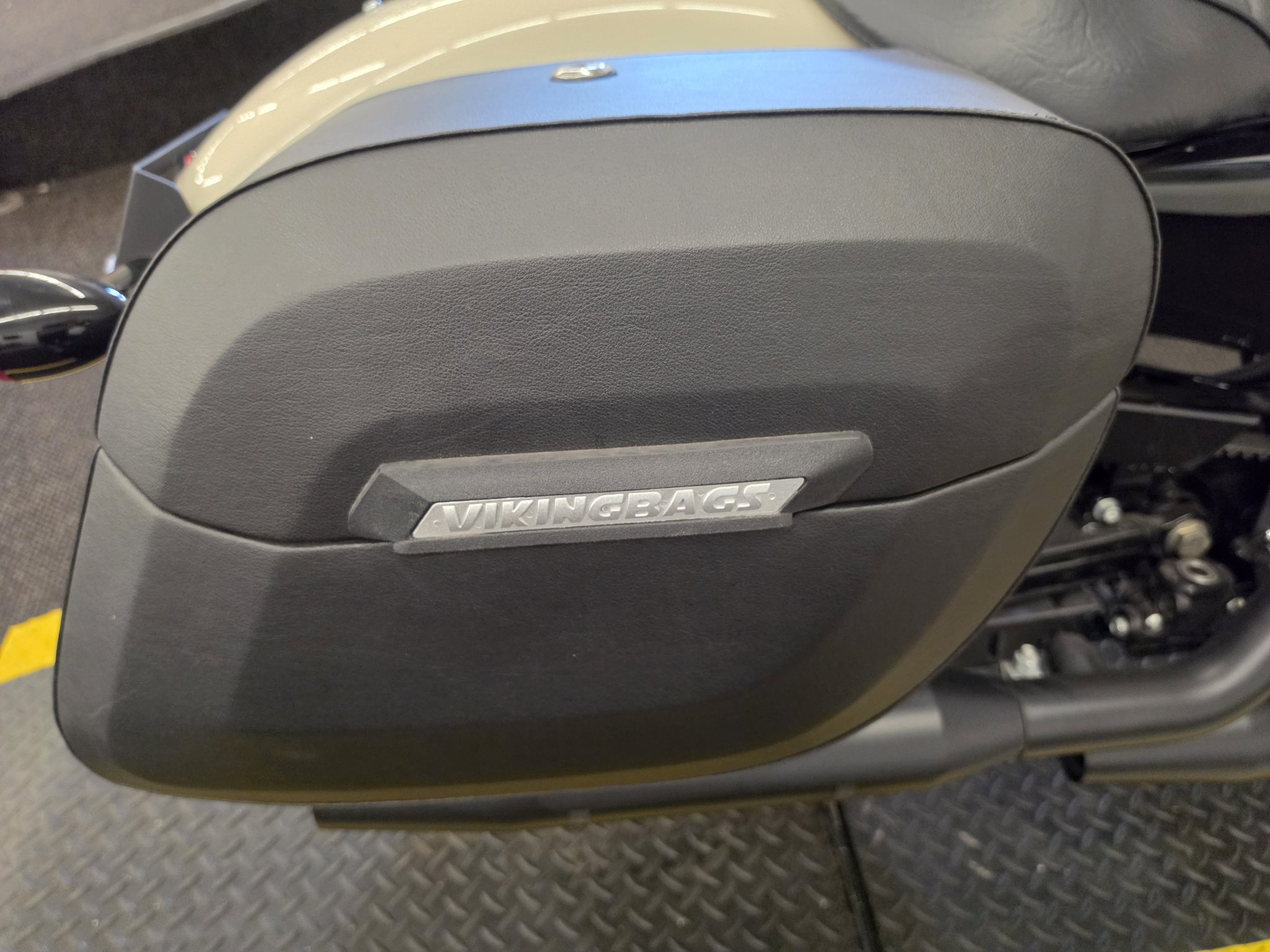 2022 Harley-Davidson Iron 883 6
