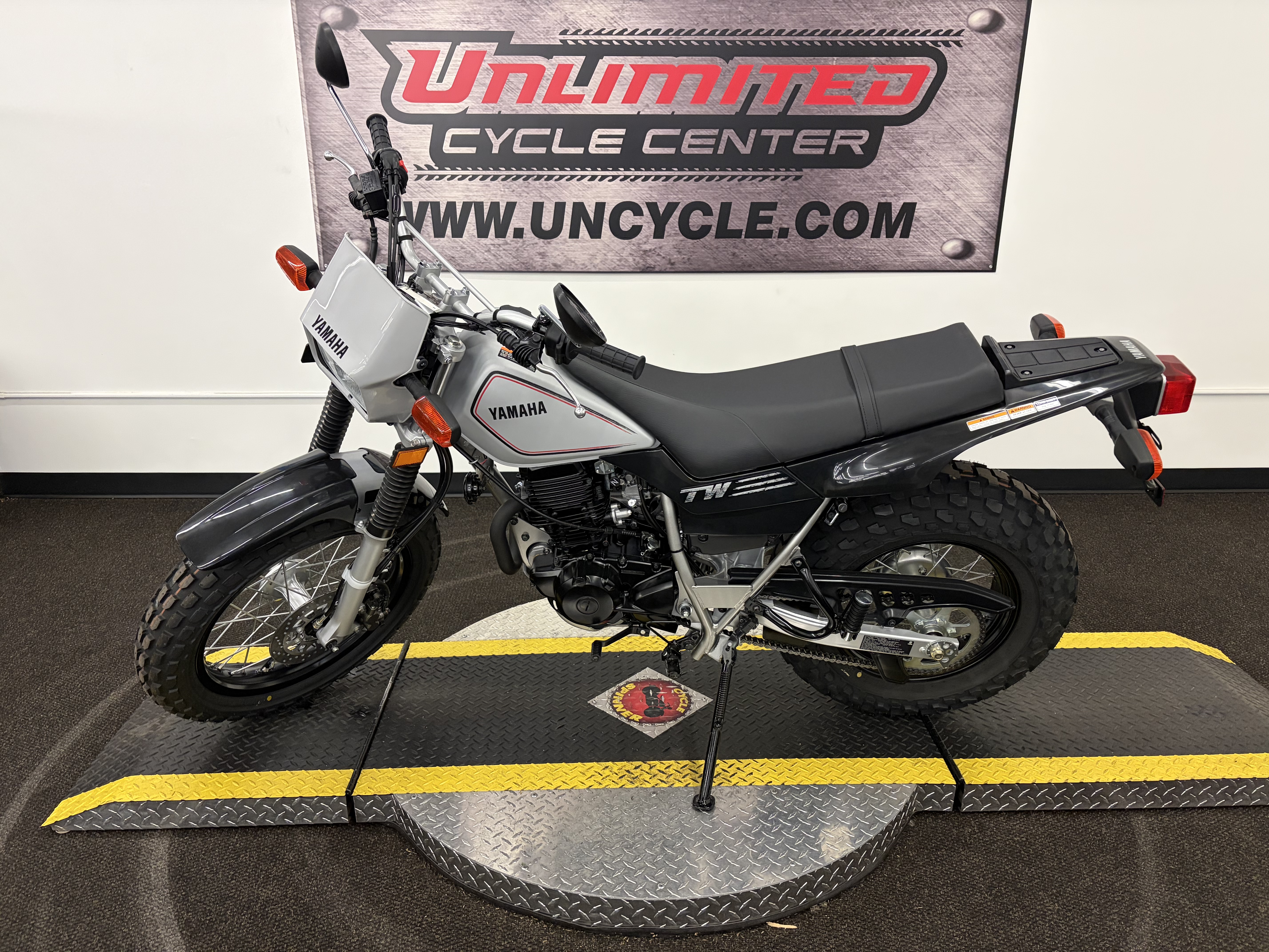 New 2026 Yamaha TW200 | Motorcycles in Tyrone PA | 0097 Gallant Gray