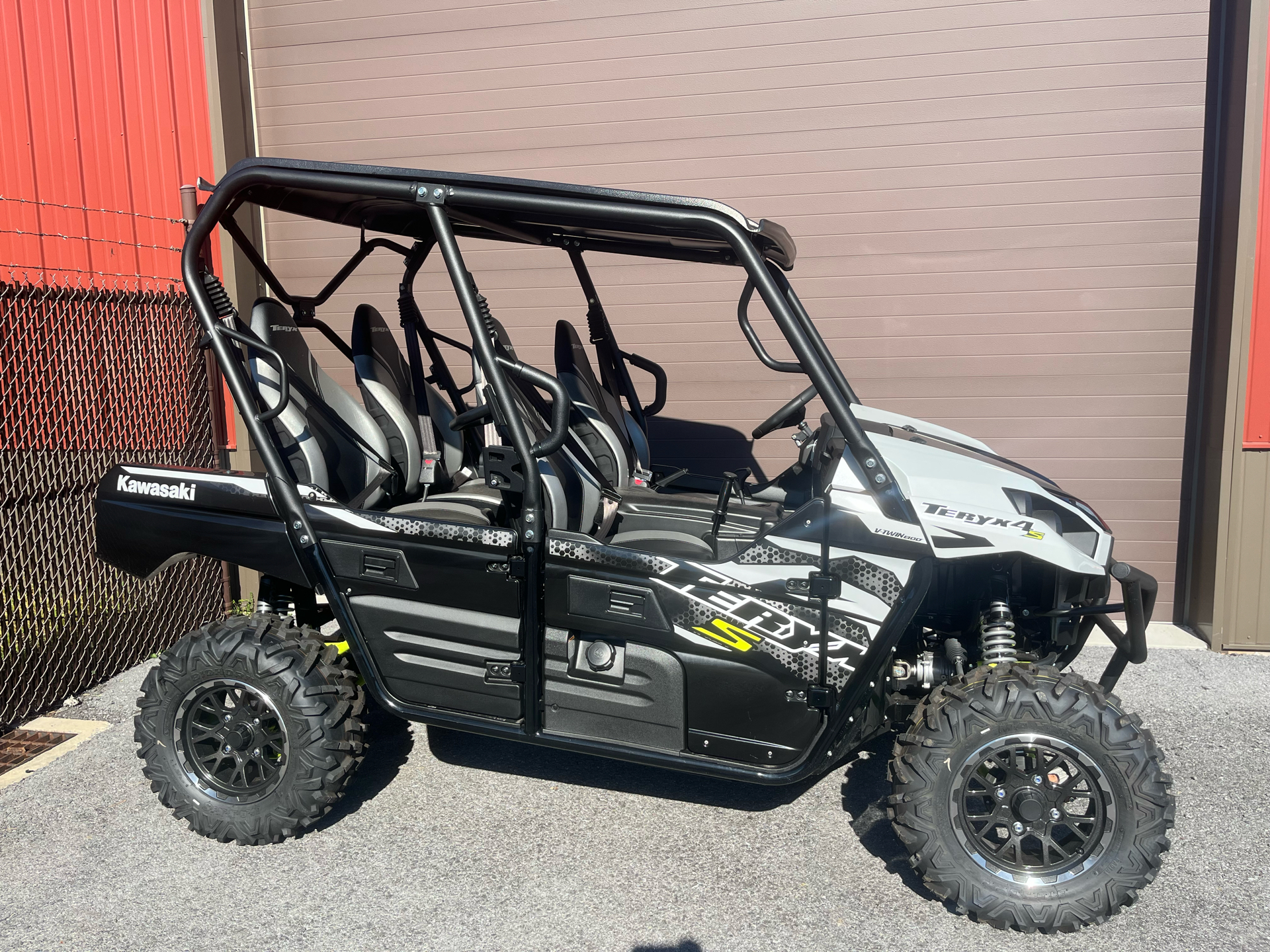 2025 Kawasaki Teryx4 S LE 1