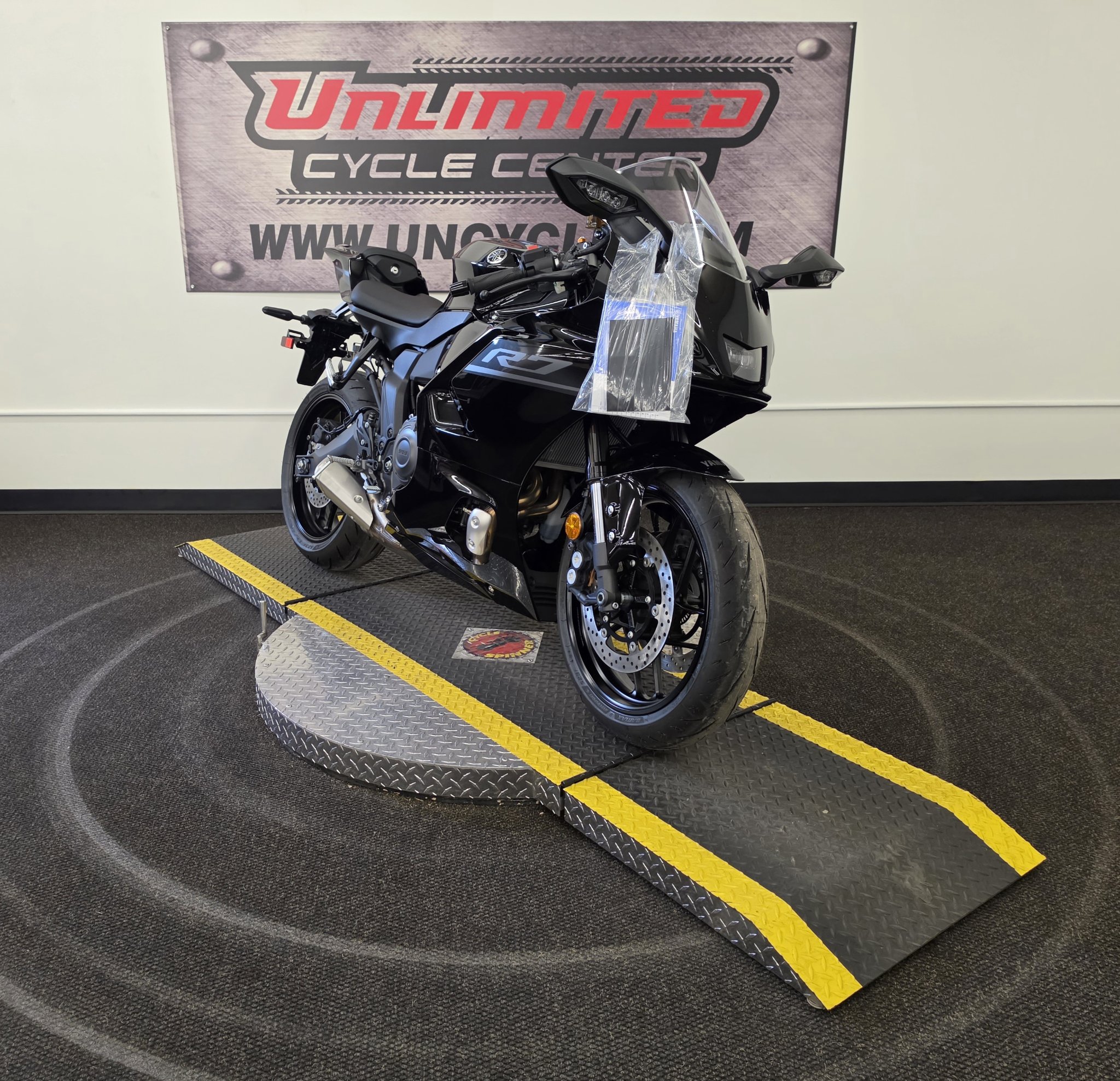 2026 Yamaha YZF-R7 1