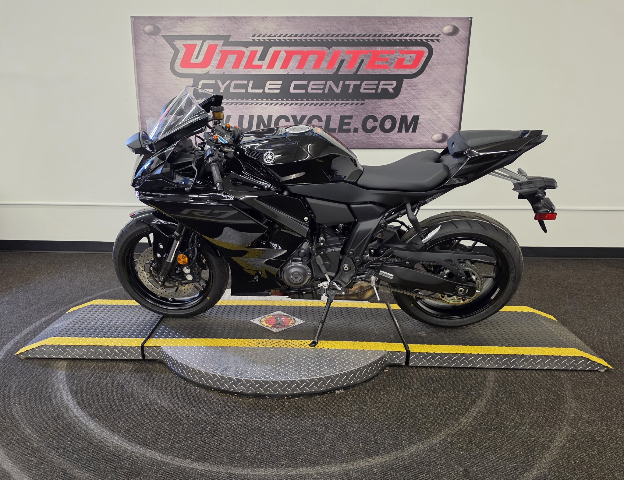 2026 Yamaha YZF-R7 2