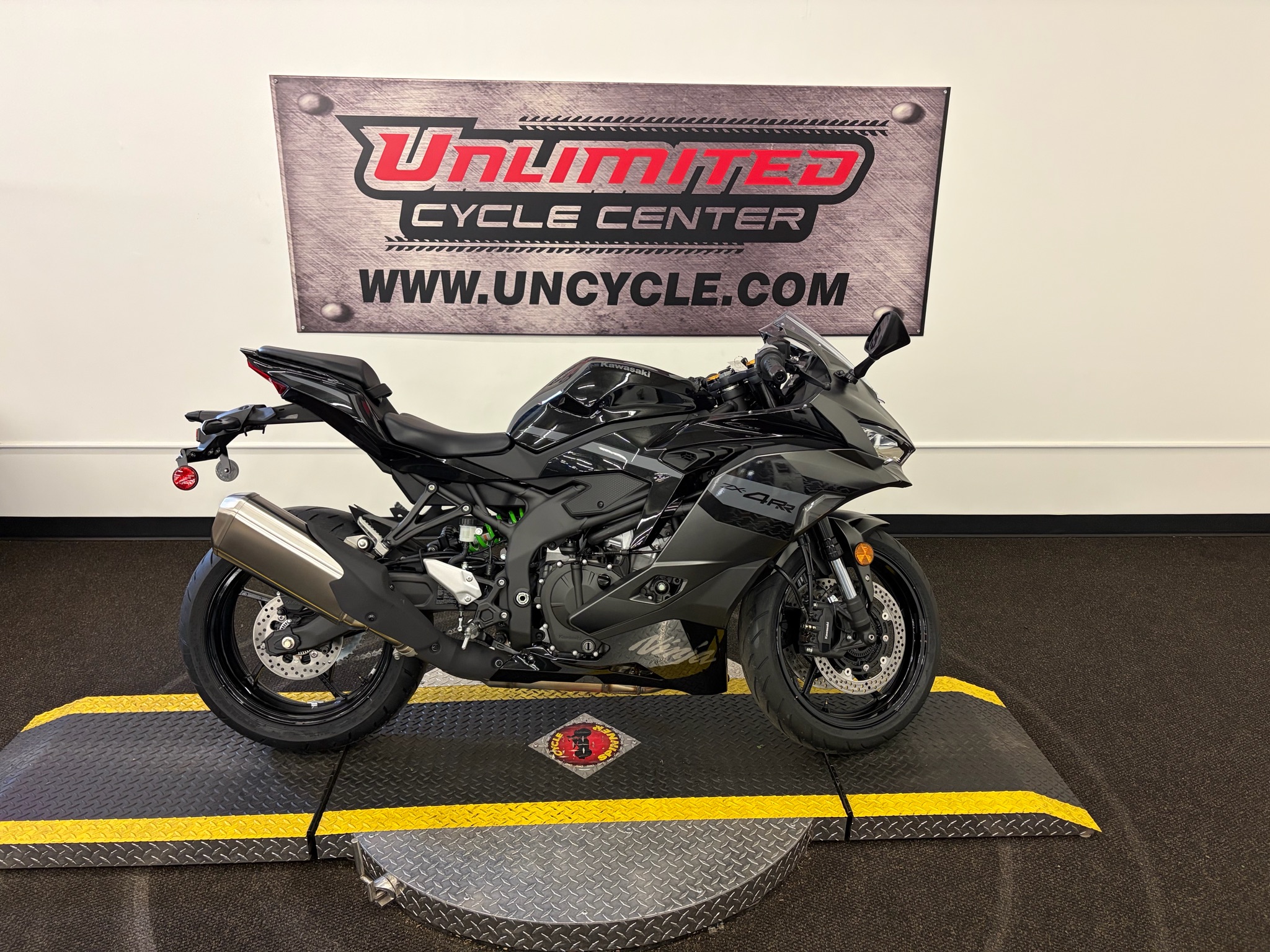 New 2026 Kawasaki Ninja® ZX™-4RR ABS | Motorcycles in Tyrone PA