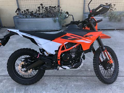 2026 KTM 390 Enduro R — photo 1 of 21