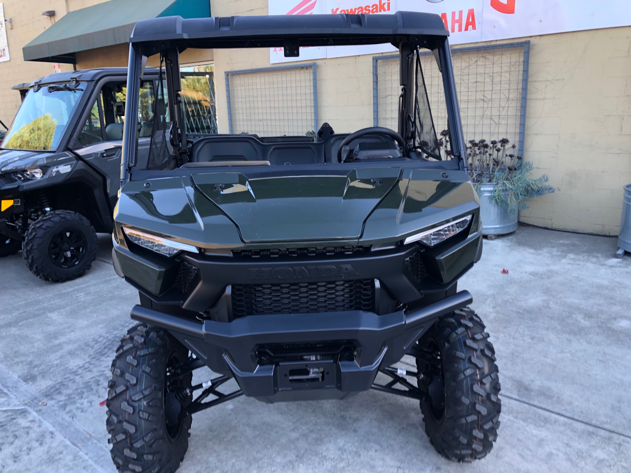 2026 Honda Pioneer 1000 Deluxe 2