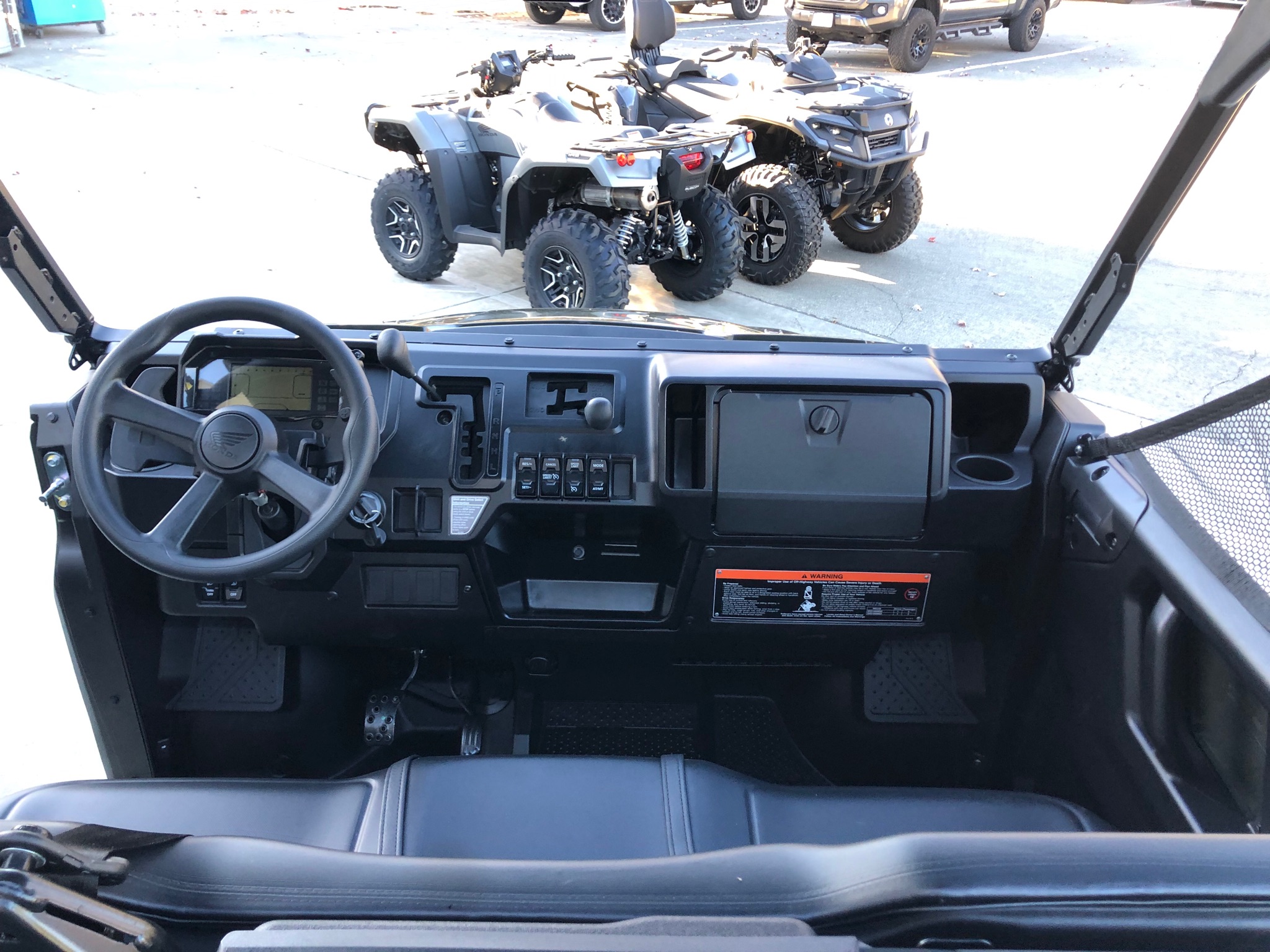 2026 Honda Pioneer 1000 Deluxe 4