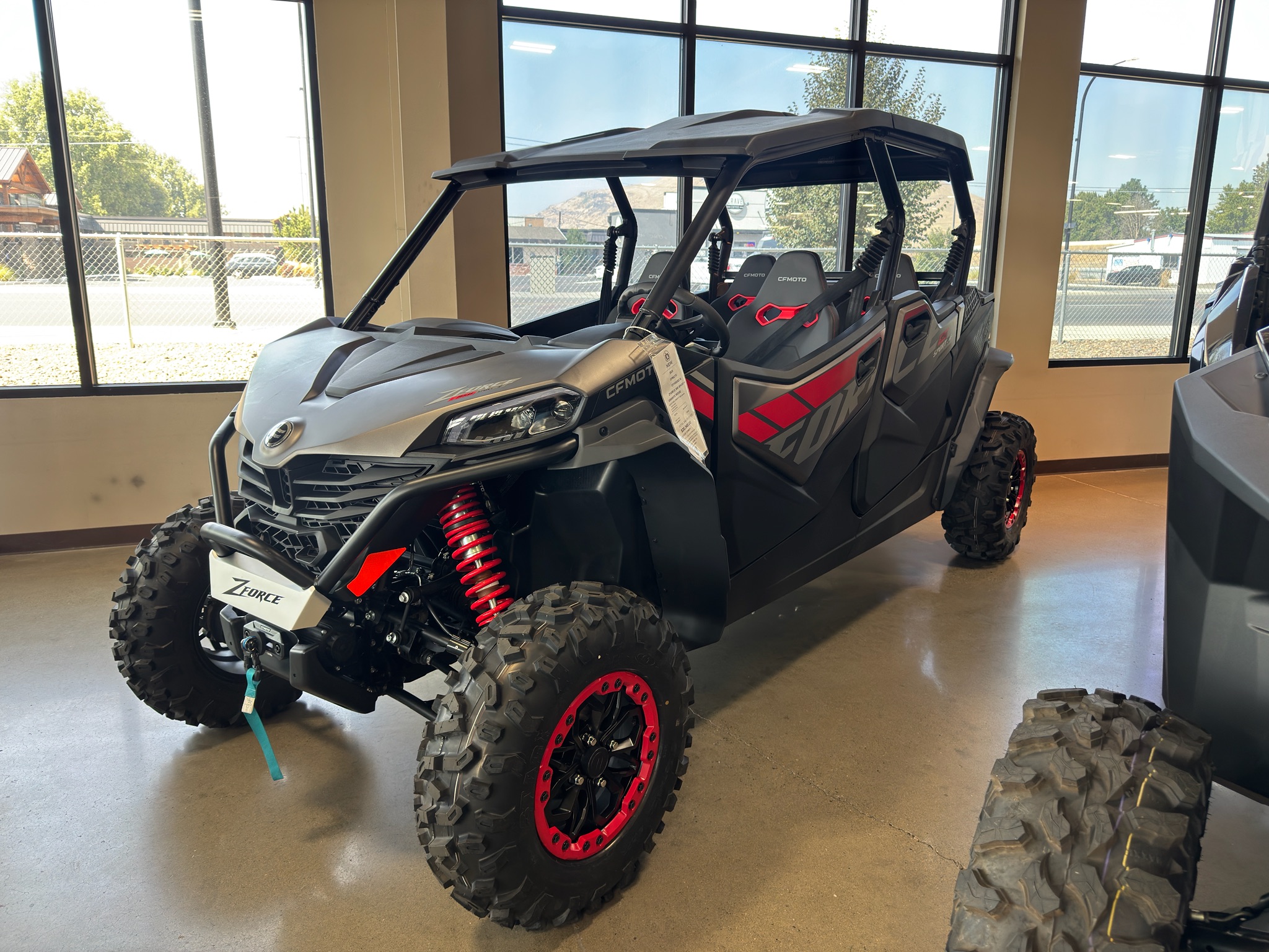 2026 ZFORCE 950 Sport-4