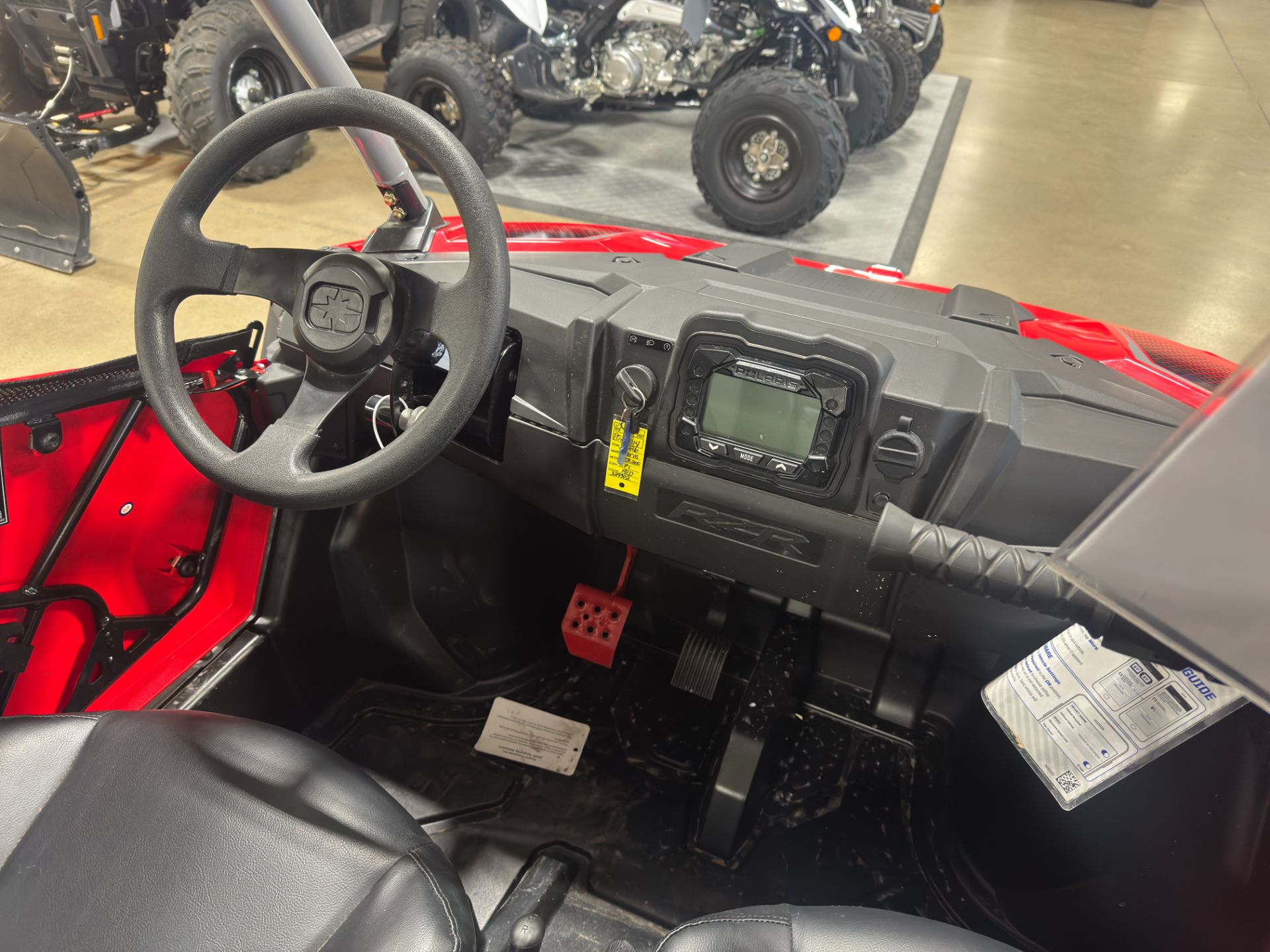 2026 Polaris RZR 200 EFI 6