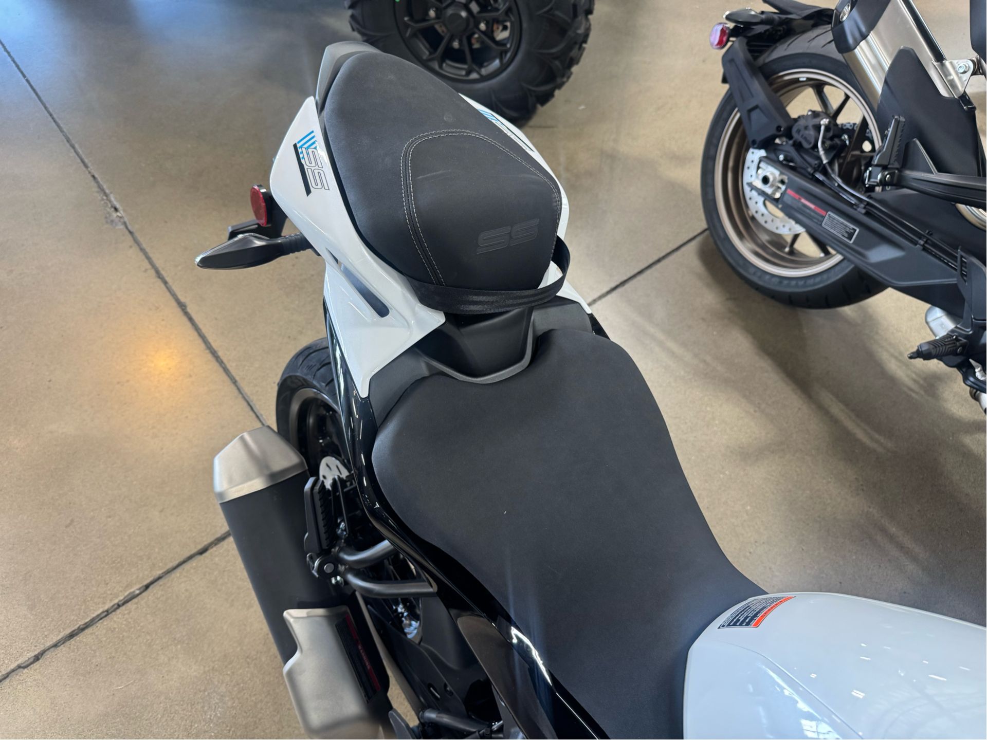New 2025 CFMOTO 300SS, Medford OR | Specs, Price, Photos | Nebula