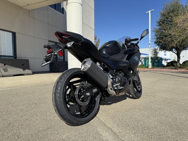 New 2026 Kawasaki Ninja® 500, Medford OR | Specs, Price, Photos