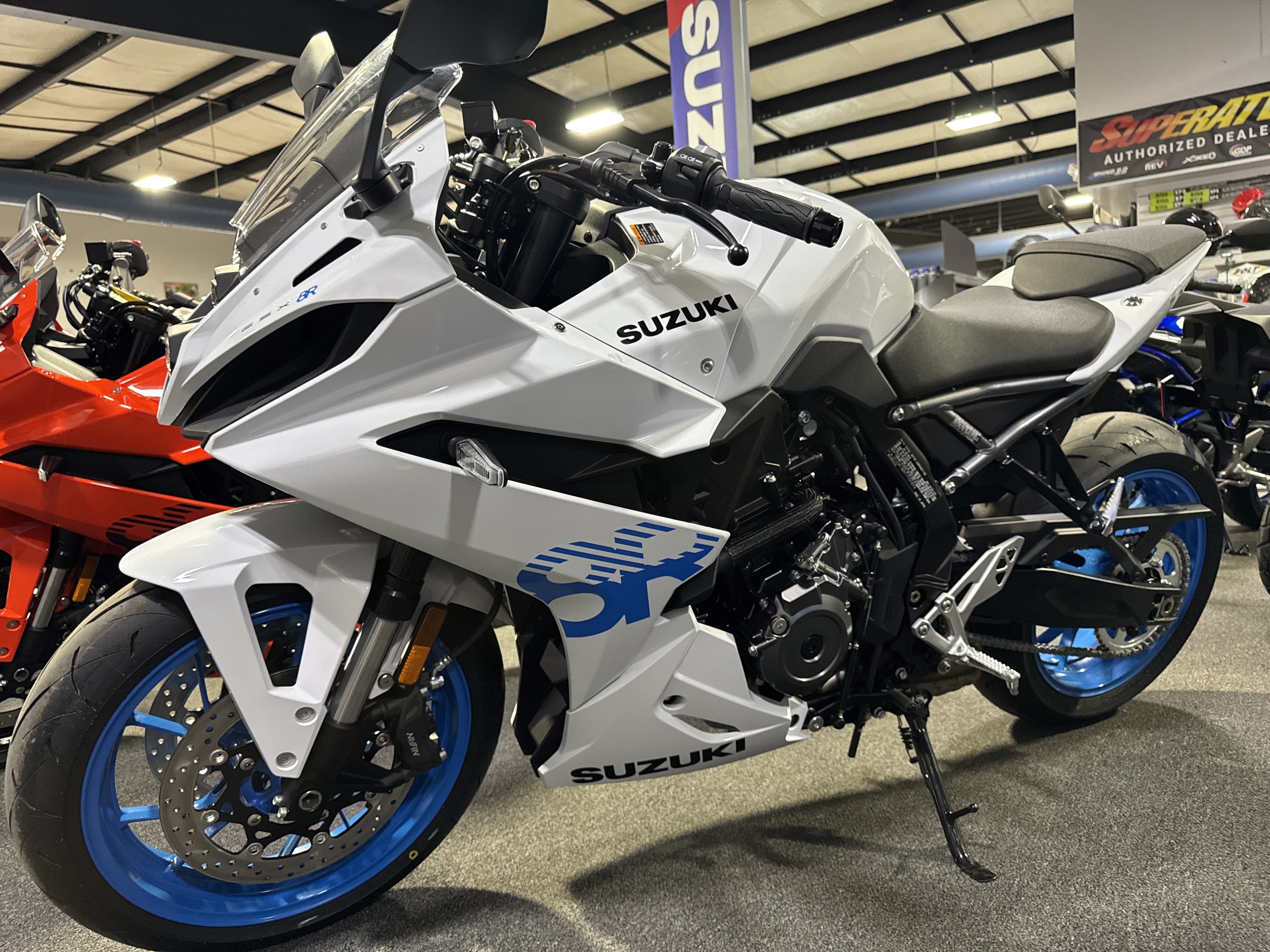 New 2026 Suzuki GSX-8R, Medford OR | Specs, Price, Photos | Pearl