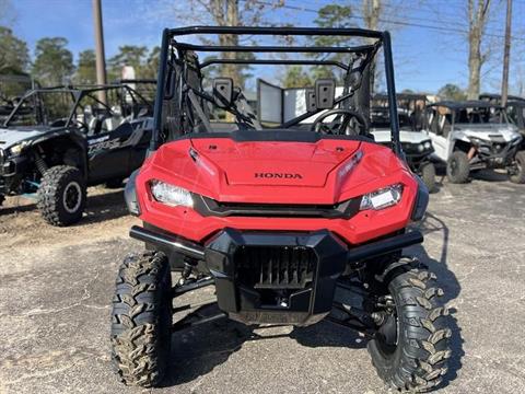 New 2025 Honda Pioneer 1000-6 Deluxe Crew, Medford OR | Specs