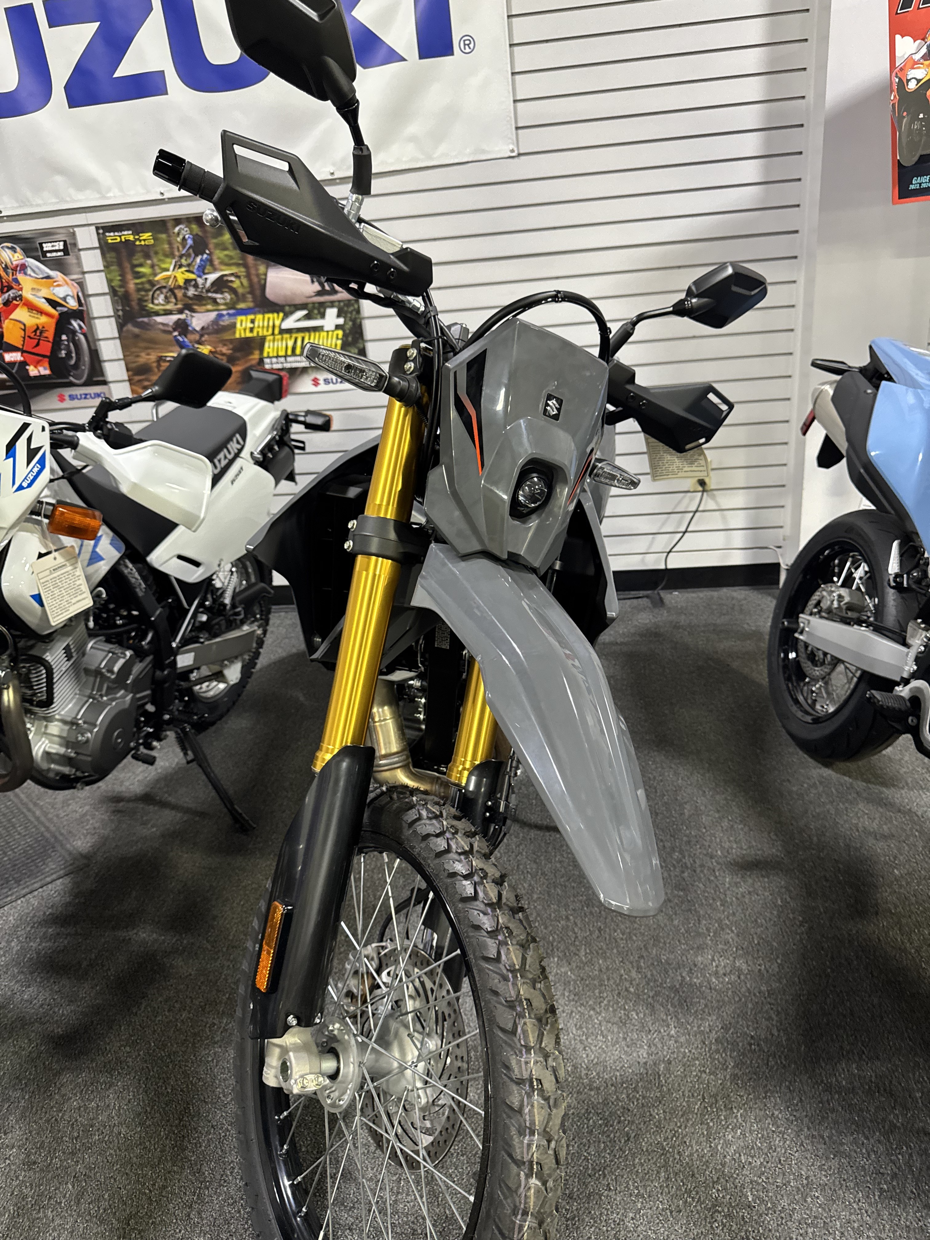 New 2025 Suzuki DR-Z4S, Medford OR | Specs, Price, Photos | Solid