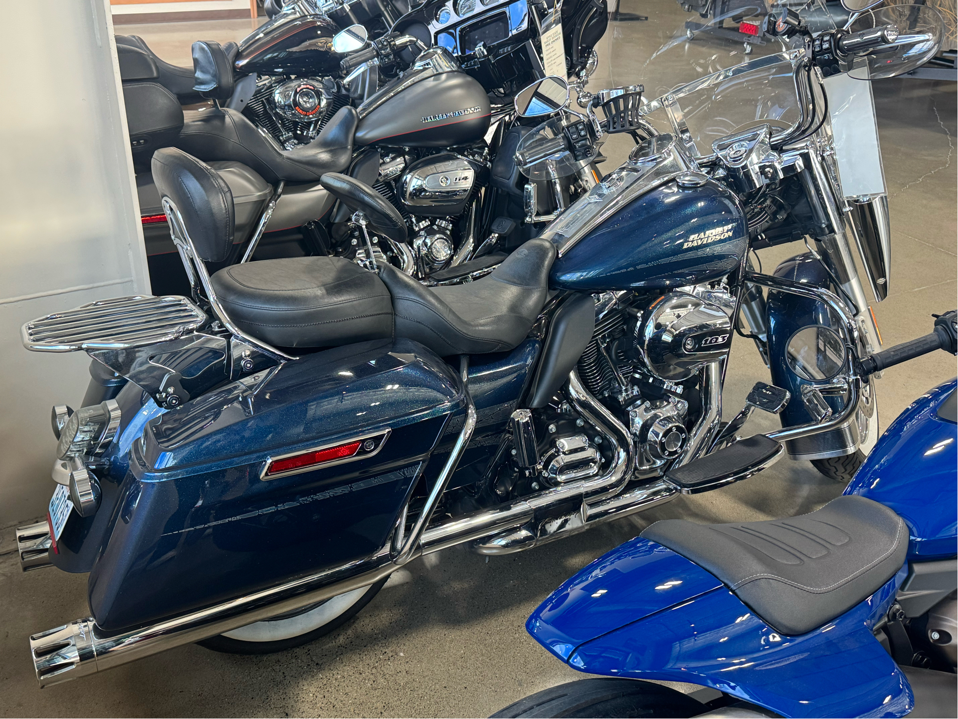 Used 2016 Harley-Davidson Road King® Motorcycle Specs, Price
