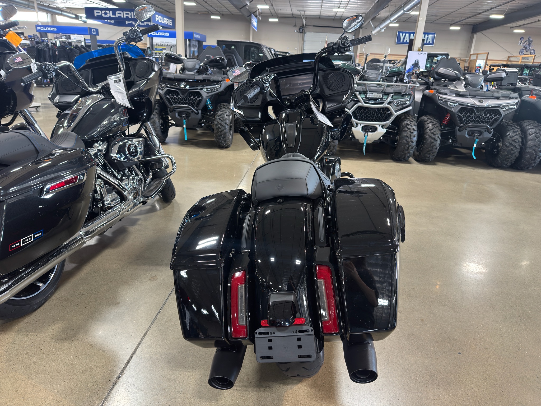 2026 Harley-Davidson Road Glide® 10