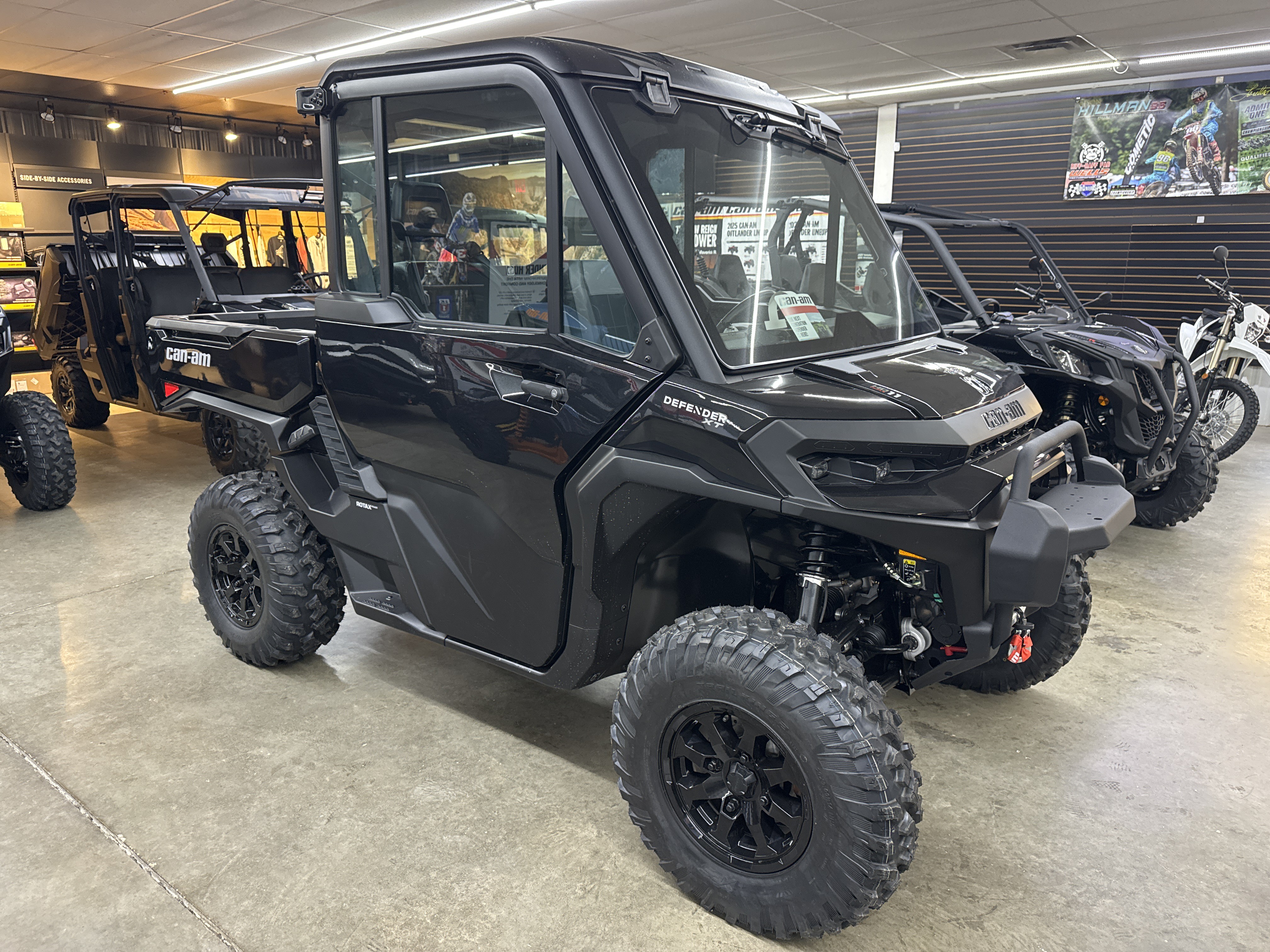 New 2026 Can-Am Defender XT CAB HD11, Hazard KY | Specs, Price