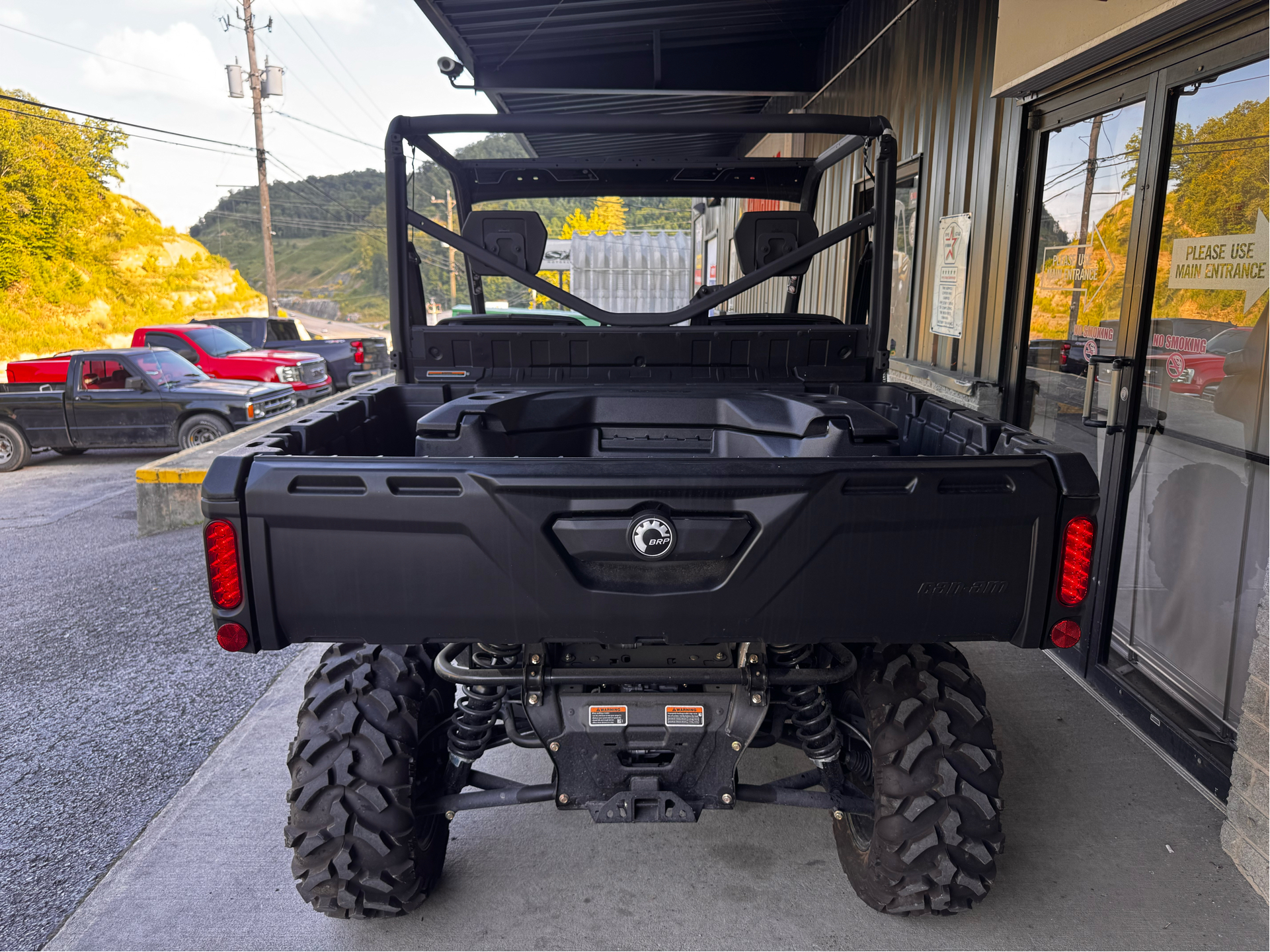 New 2023 Can-Am Defender DPS HD10, Hazard KY | Specs, Price