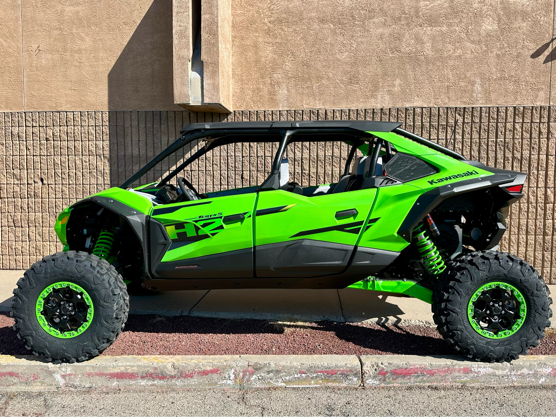 ケイ New 2026 Kawasaki Teryx5 H2 Deluxe eS | Utility Vehicles in