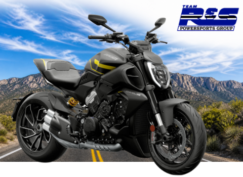 2026 Ducati Diavel V4 — photo 1 of 20