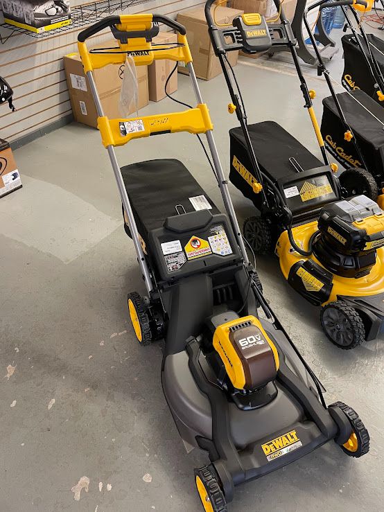 New Dewalt 60V Battery Operated Push Mower Lawn Mowers in Mount