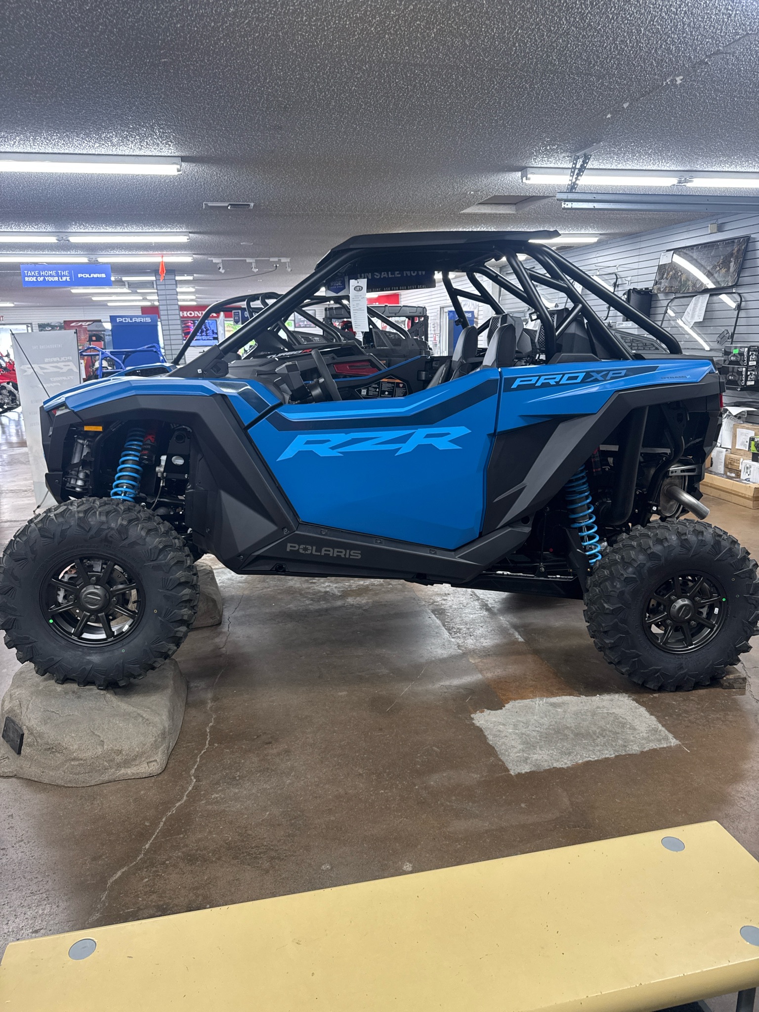 2026 Polaris RZR PRO XP Ultimate 1