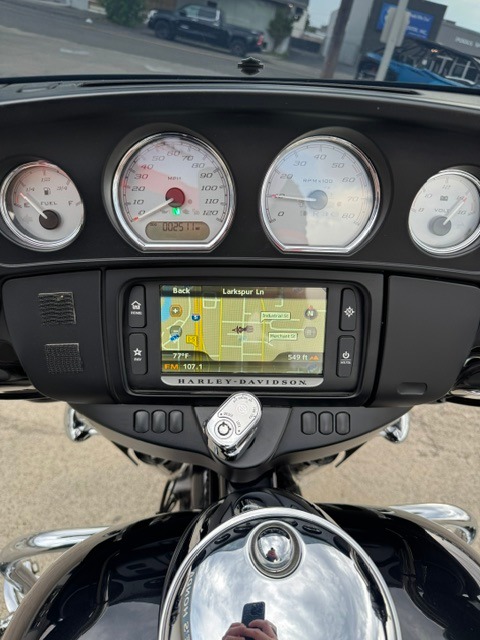 2018 Harley-Davidson Street Glide® Special 3