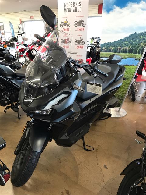 2027 Honda ADV160 — photo 1 of 11