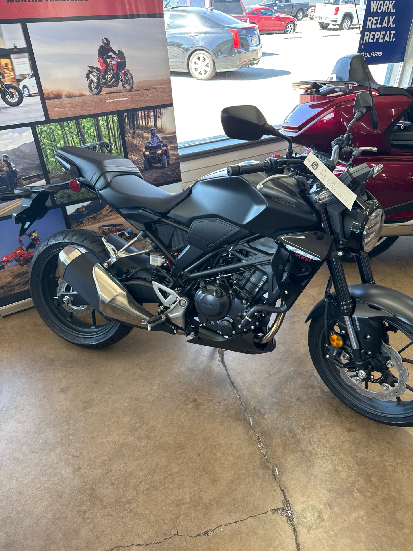 2025 Honda CB300R ABS 1