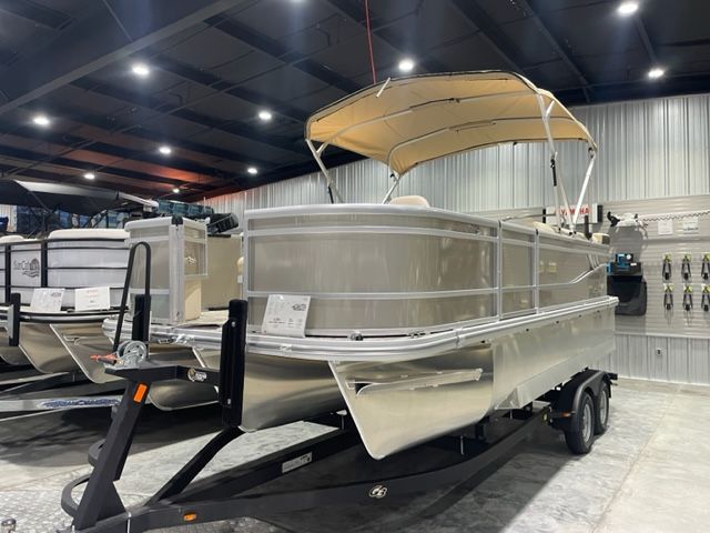 New 2025 SunCatcher SELECT 320FC | Power Boats Outboard in Gulfport MS ...