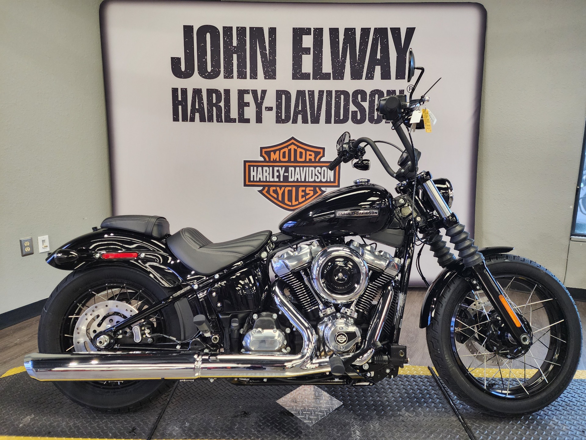 New 2025 Harley-Davidson Low Rider® S Iron Horse Metallic