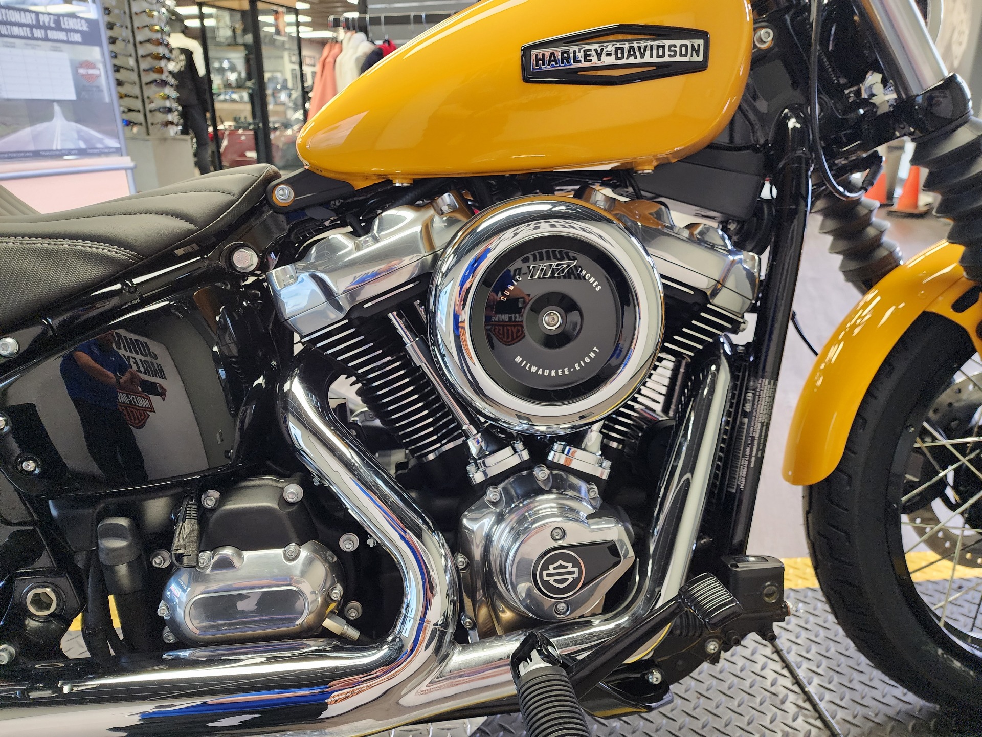 New 2025 Harley-Davidson Street Bob®, Greeley CO | Specs